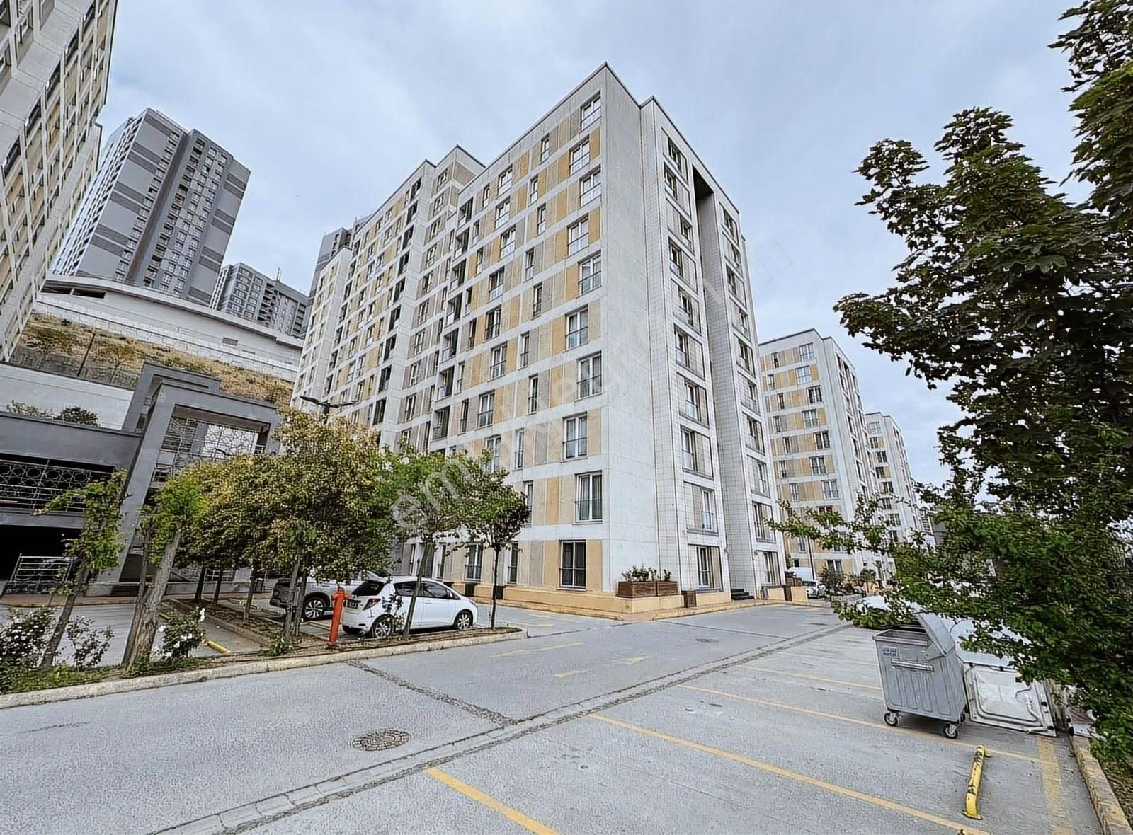 5.levent Bayramoğlu Sitesinde Kiralık 2+1 Daire