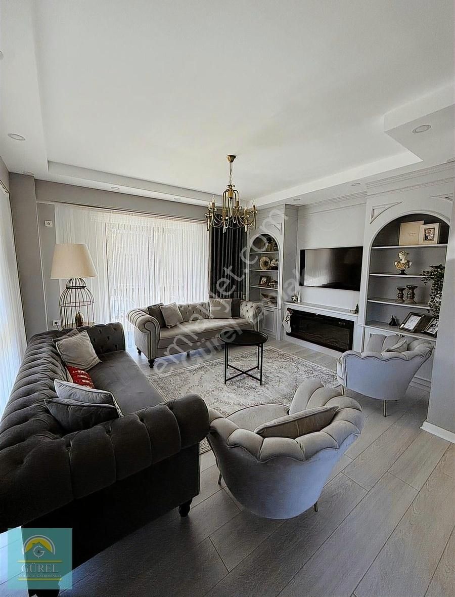 Kartepe Emekevlerde Özel Tasarıma Sahip 2+1 Satılık Daire