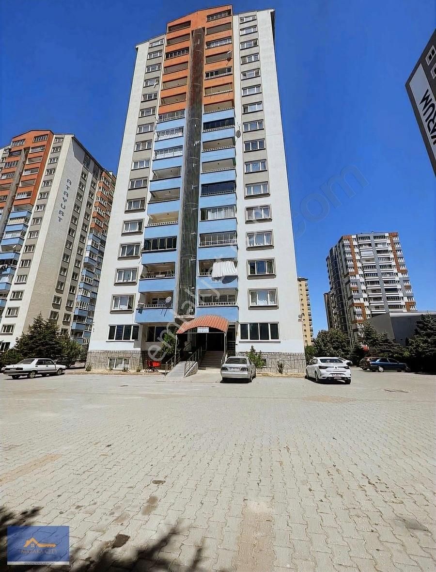 Talas Mevlana Mh. Üniversiteye Yakın Eşyalı Kiralık 3+1 Daire