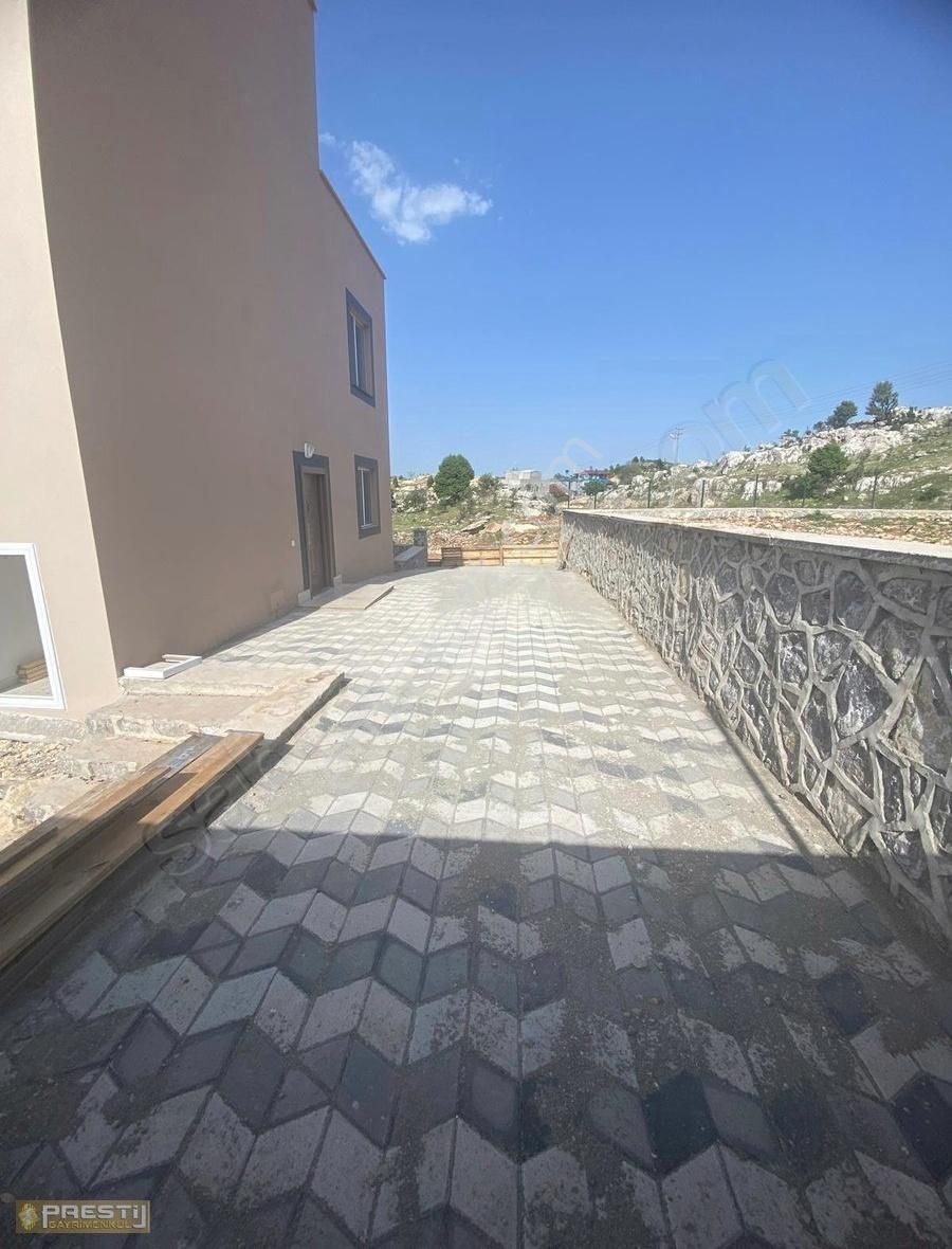Prestij'den Gözne Başpınar Mah'de Sıfır 4+1 Satılık Villa - Görsel 8