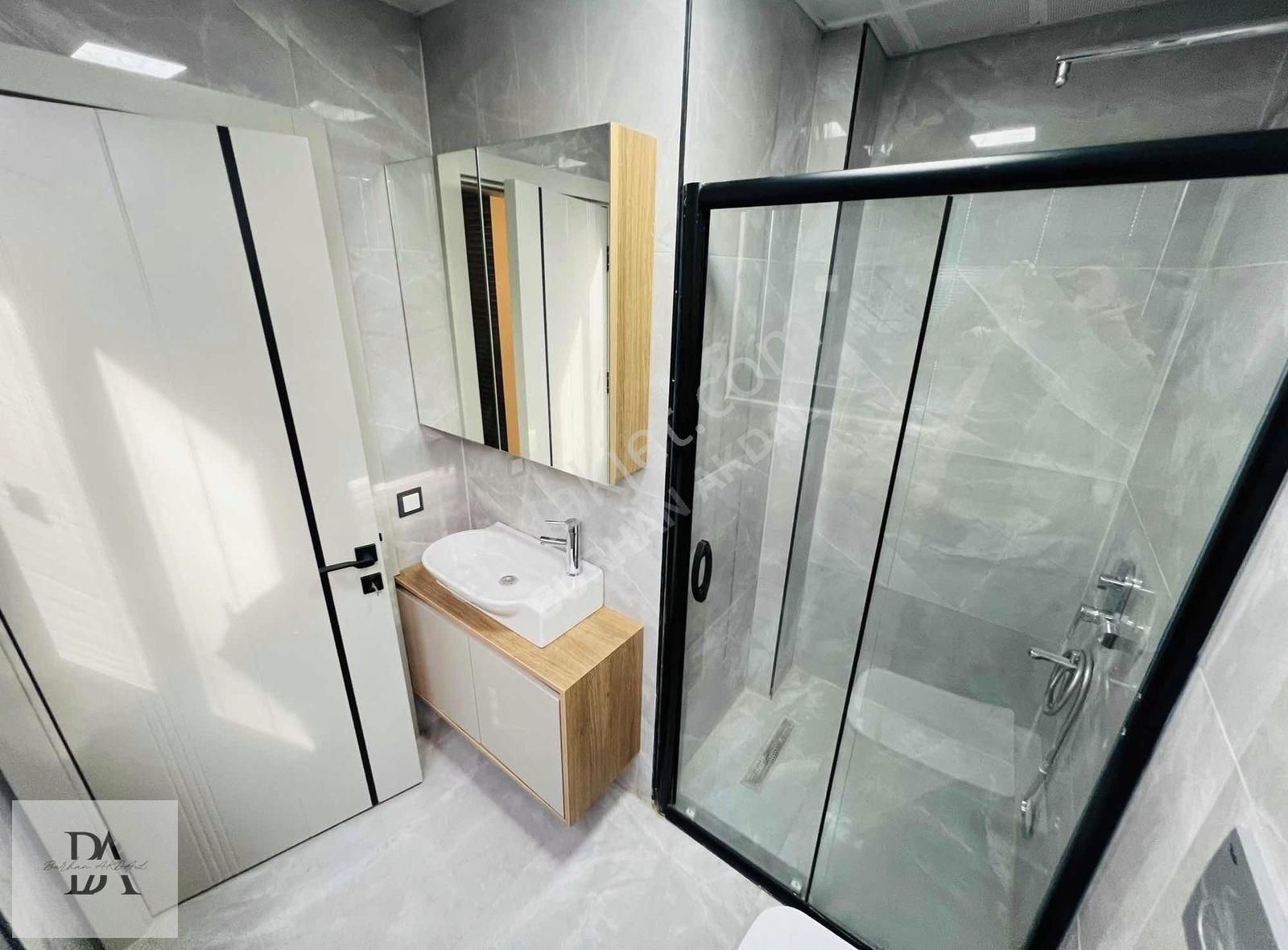 Emsalsiz Lüks Konsept Yapım 3+1 Daire Havuzlu Tramvaya Sıfır - Görsel 11