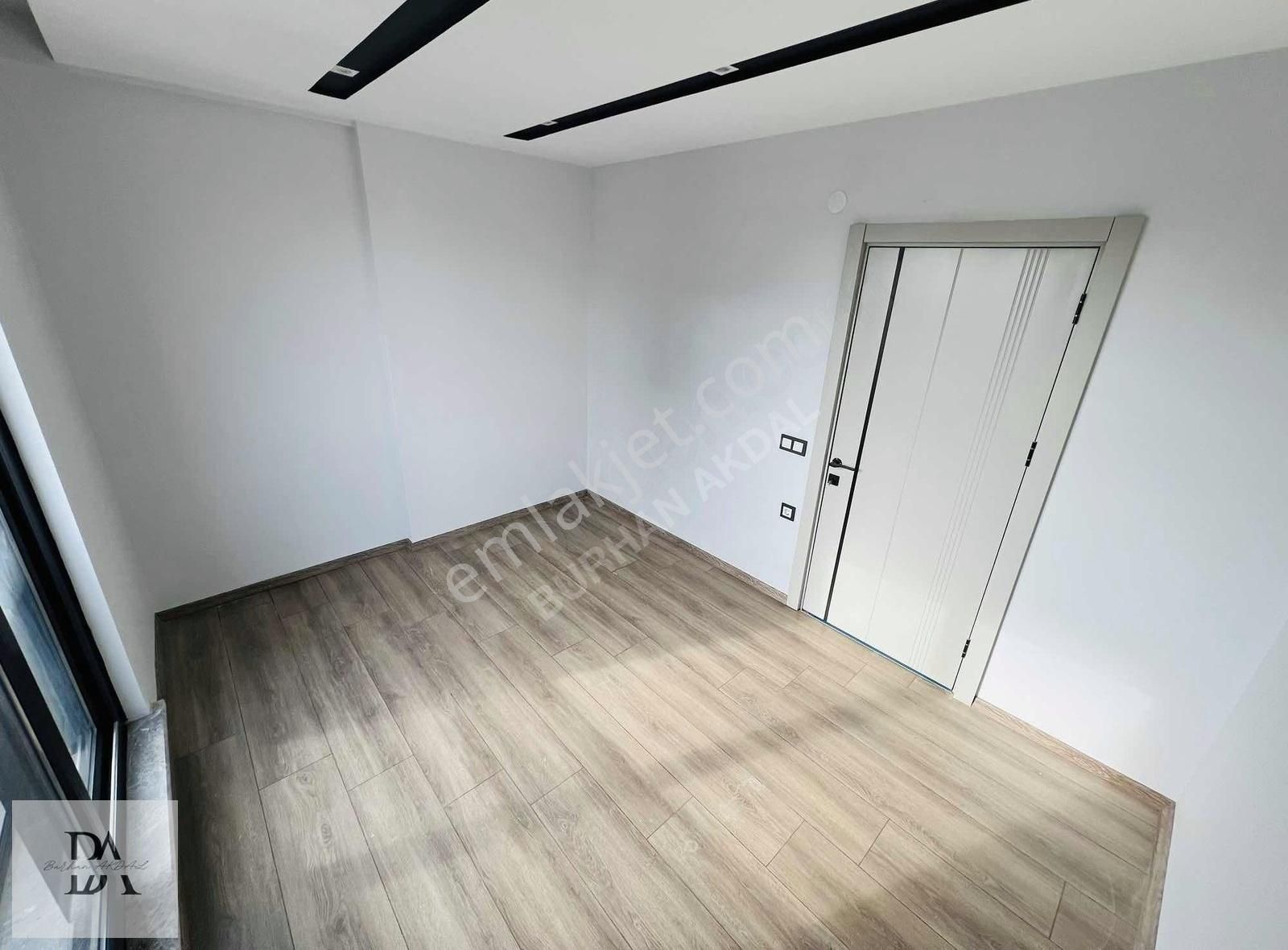 Emsalsiz Lüks Konsept Yapım 3+1 Daire Havuzlu Tramvaya Sıfır - Görsel 17