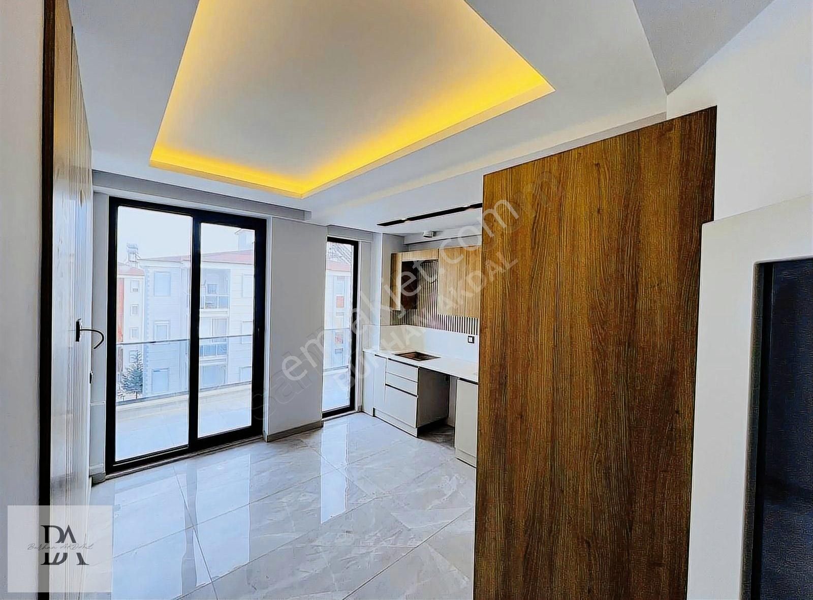 Emsalsiz Lüks Konsept Yapım 3+1 Daire Havuzlu Tramvaya Sıfır - Görsel 3