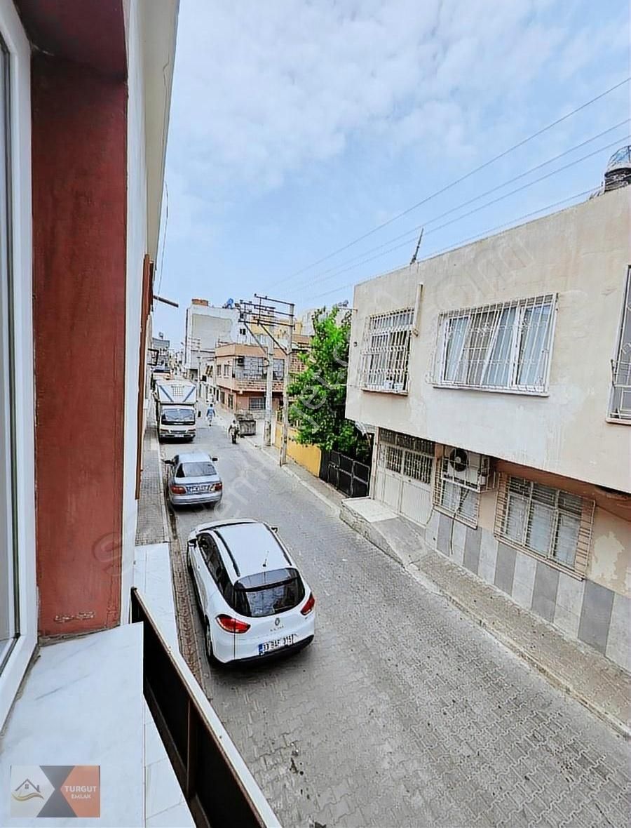 Mersin Gündoğdu'da 2 Katlı 3 Daire 1 Dükkan 200 M2 Müstakil Ev - Görsel 28