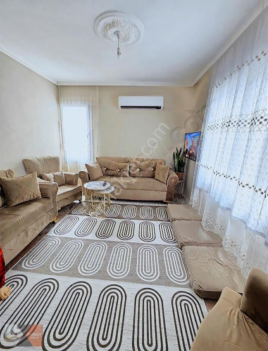 Mersin Gündoğdu'da 2 Katlı 3 Daire 1 Dükkan 200 M2 Müstakil Ev - Görsel 7