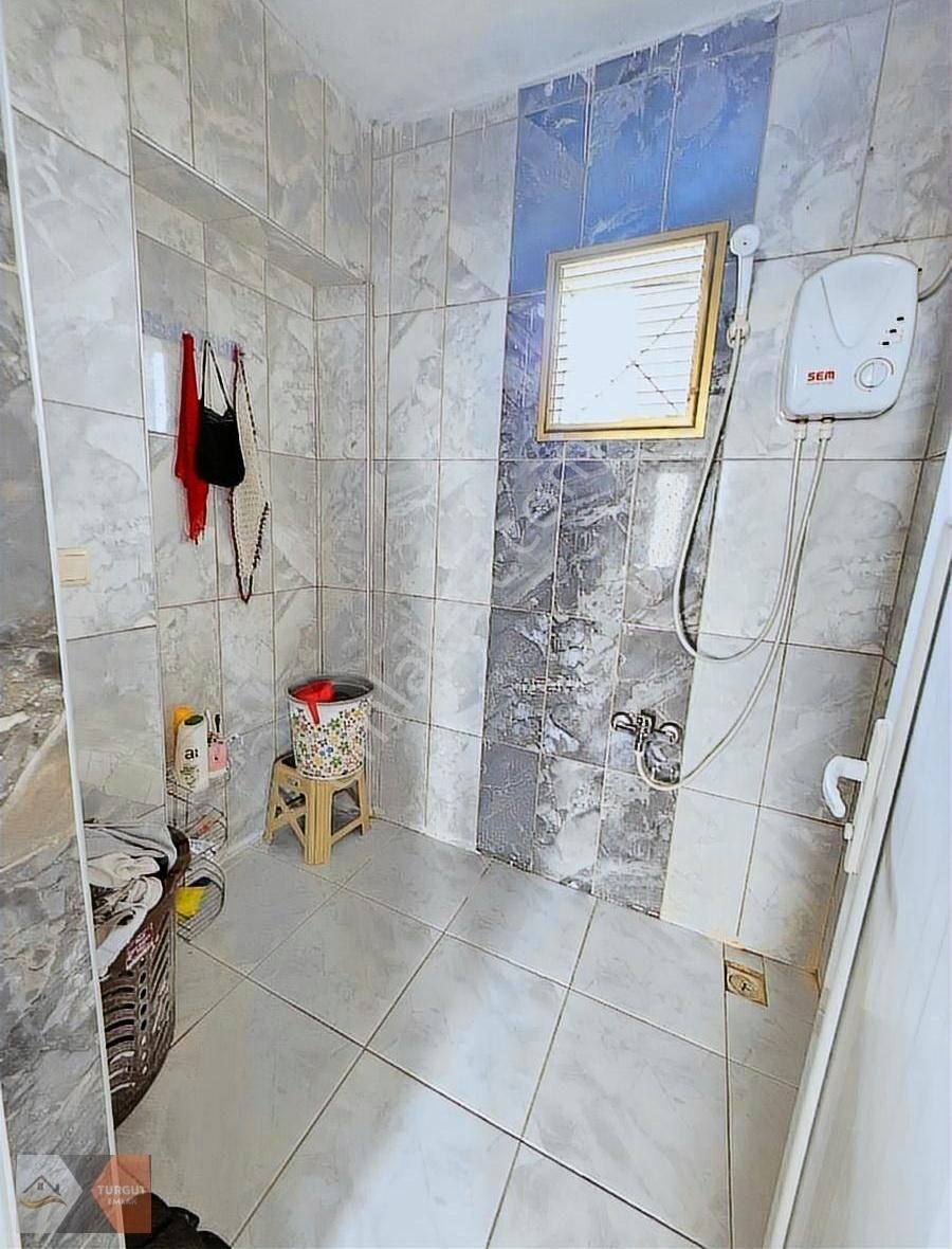 Mersin Gündoğdu'da 2 Katlı 3 Daire 1 Dükkan 200 M2 Müstakil Ev - Görsel 19