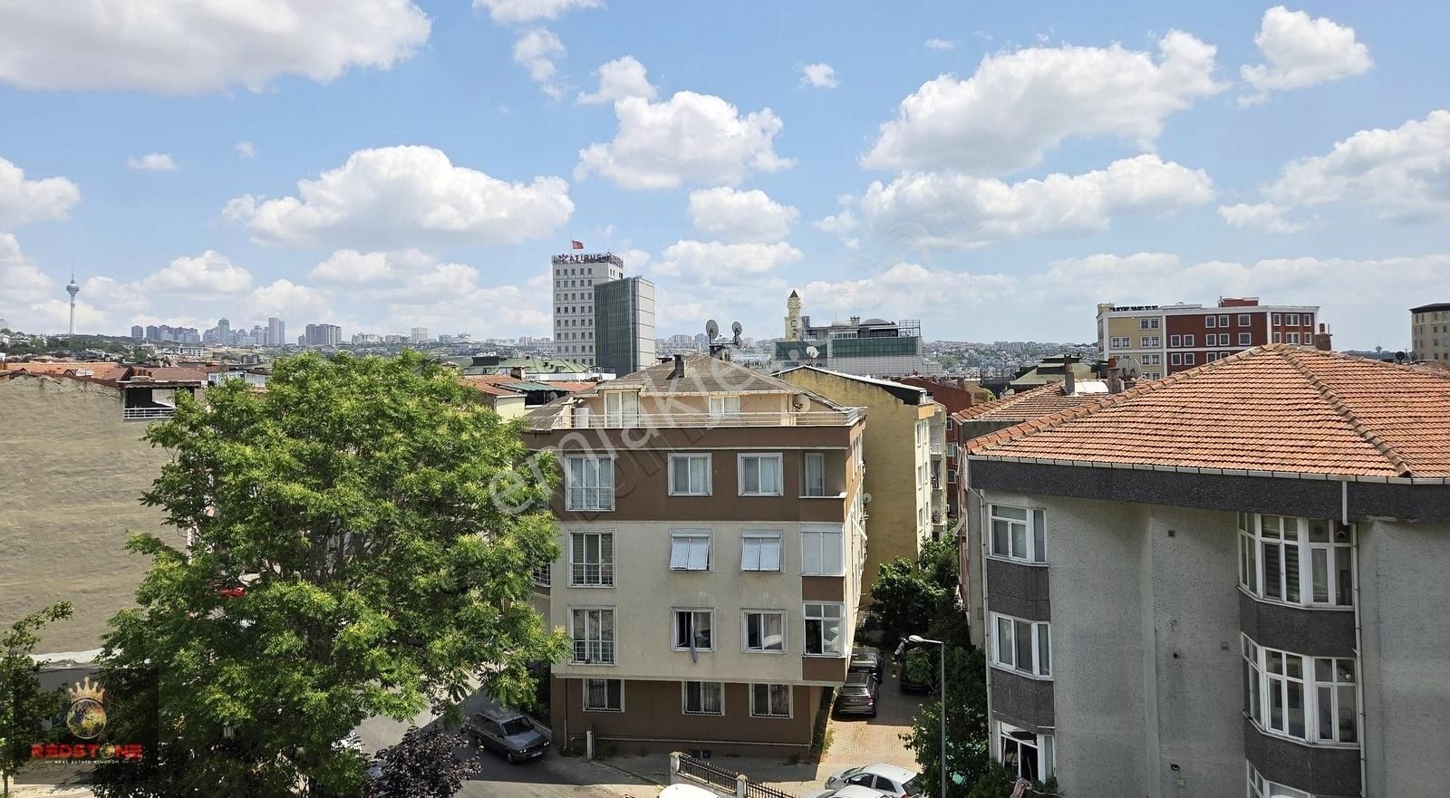 Büyükçekmece Bankalar Caddesinde Kiralık 4 Katlı Sıfır Ofisler