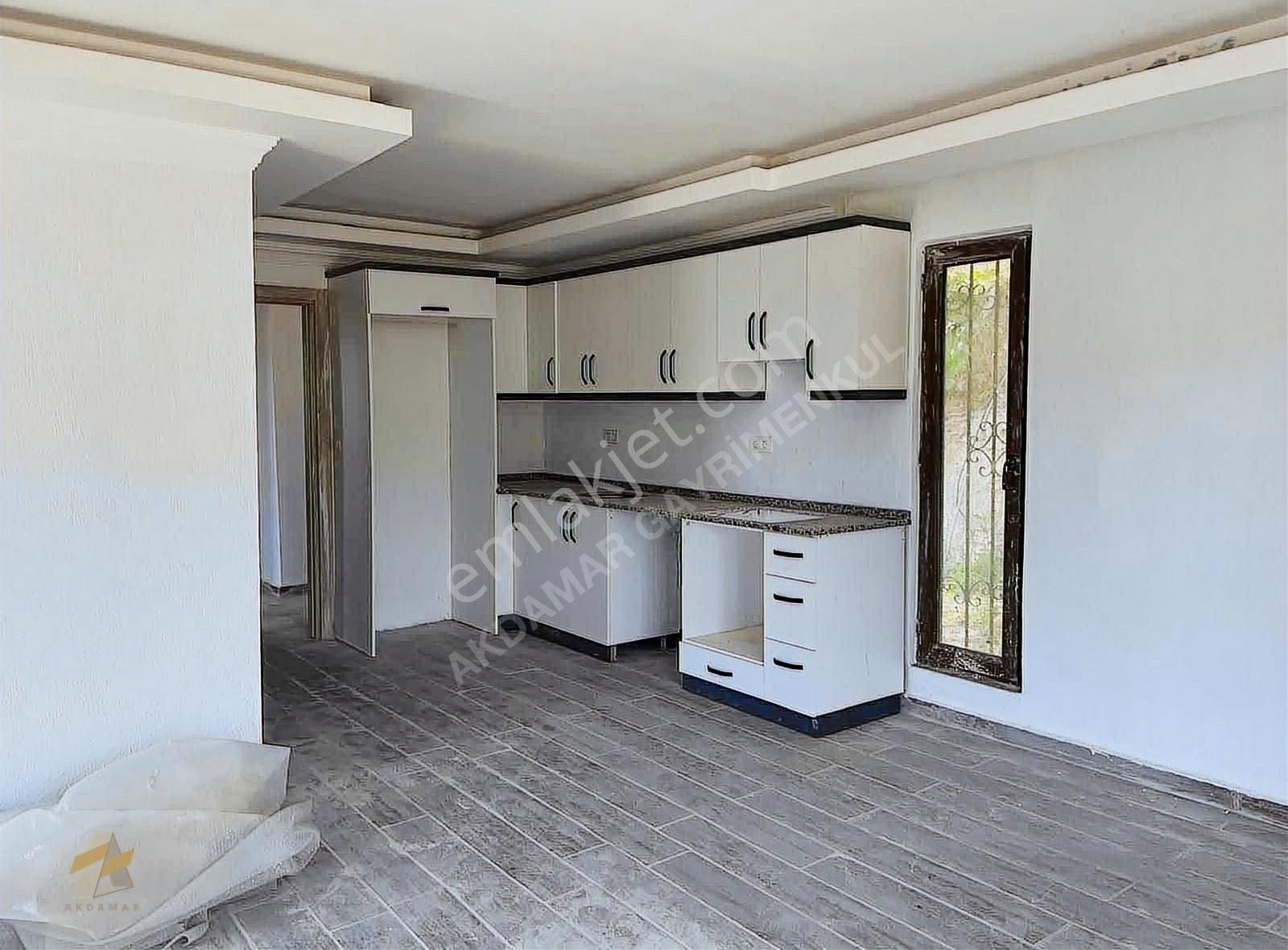 Seydikemerde Köy İçi İmarlı,içinde Ev Var Tek Tapu