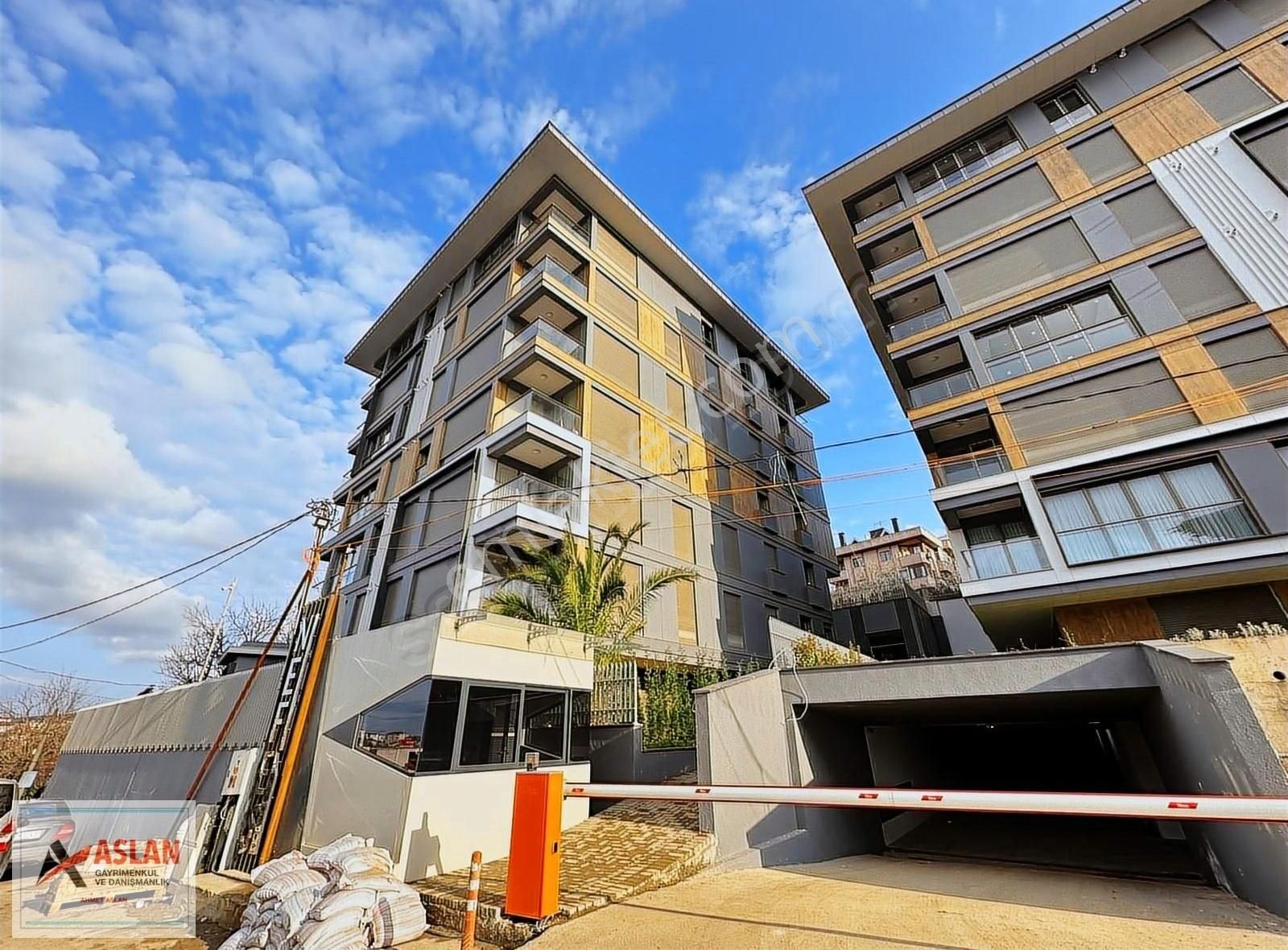 Çengelköy Nefes Sitesinde Sıfır 2+1 100 M2 Kiralık Arakat Daire
