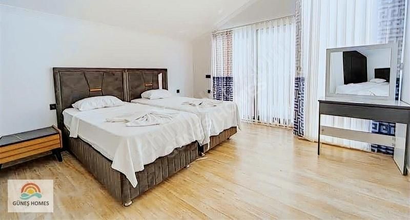 Ultra Lüks 5+1 Geniş 697m2 Ölüdeniz'de