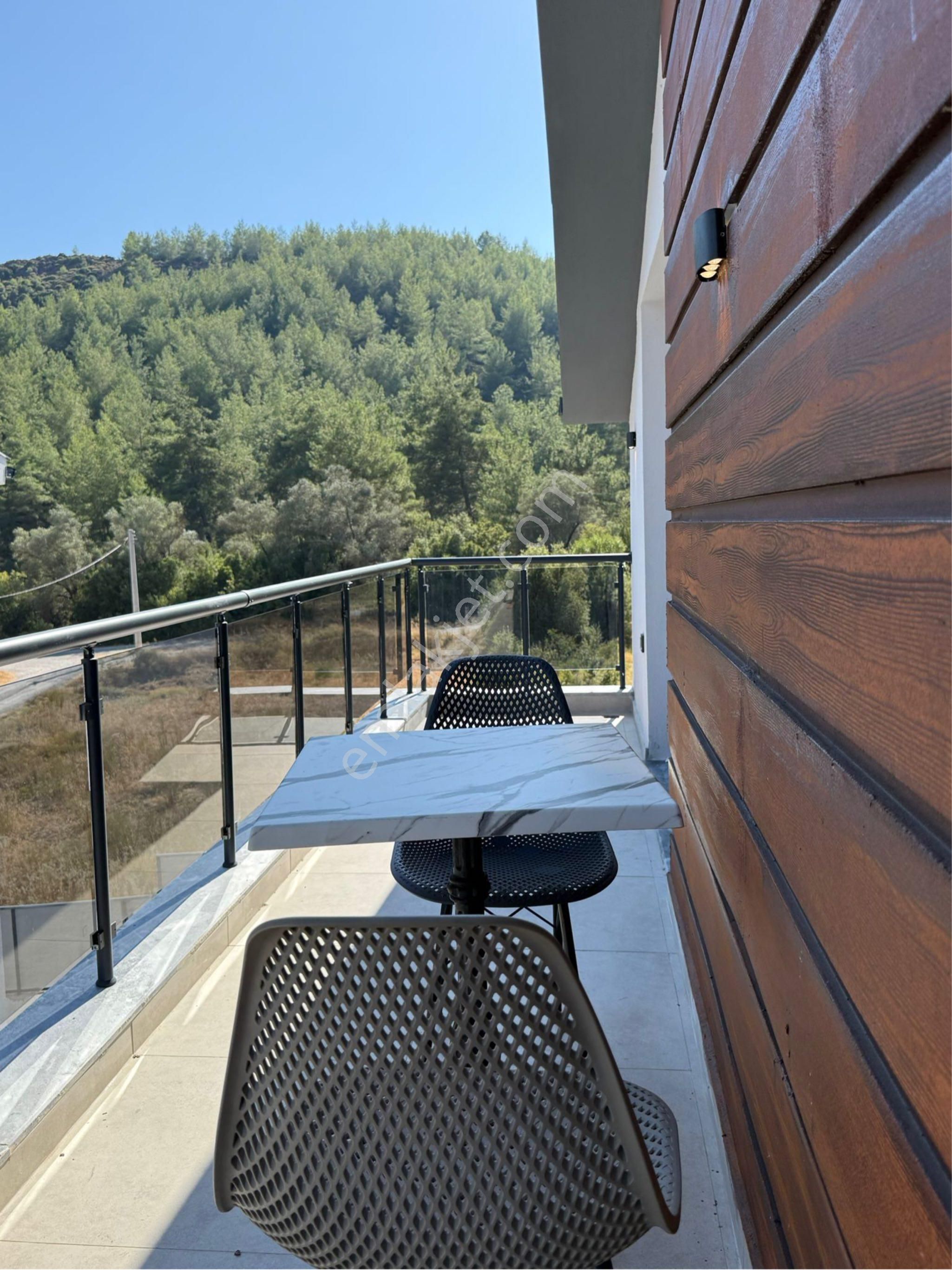 İncirköy’de 3+1 Mustakil Havuzlu Eşyalı Villa Satılık - Görsel 9