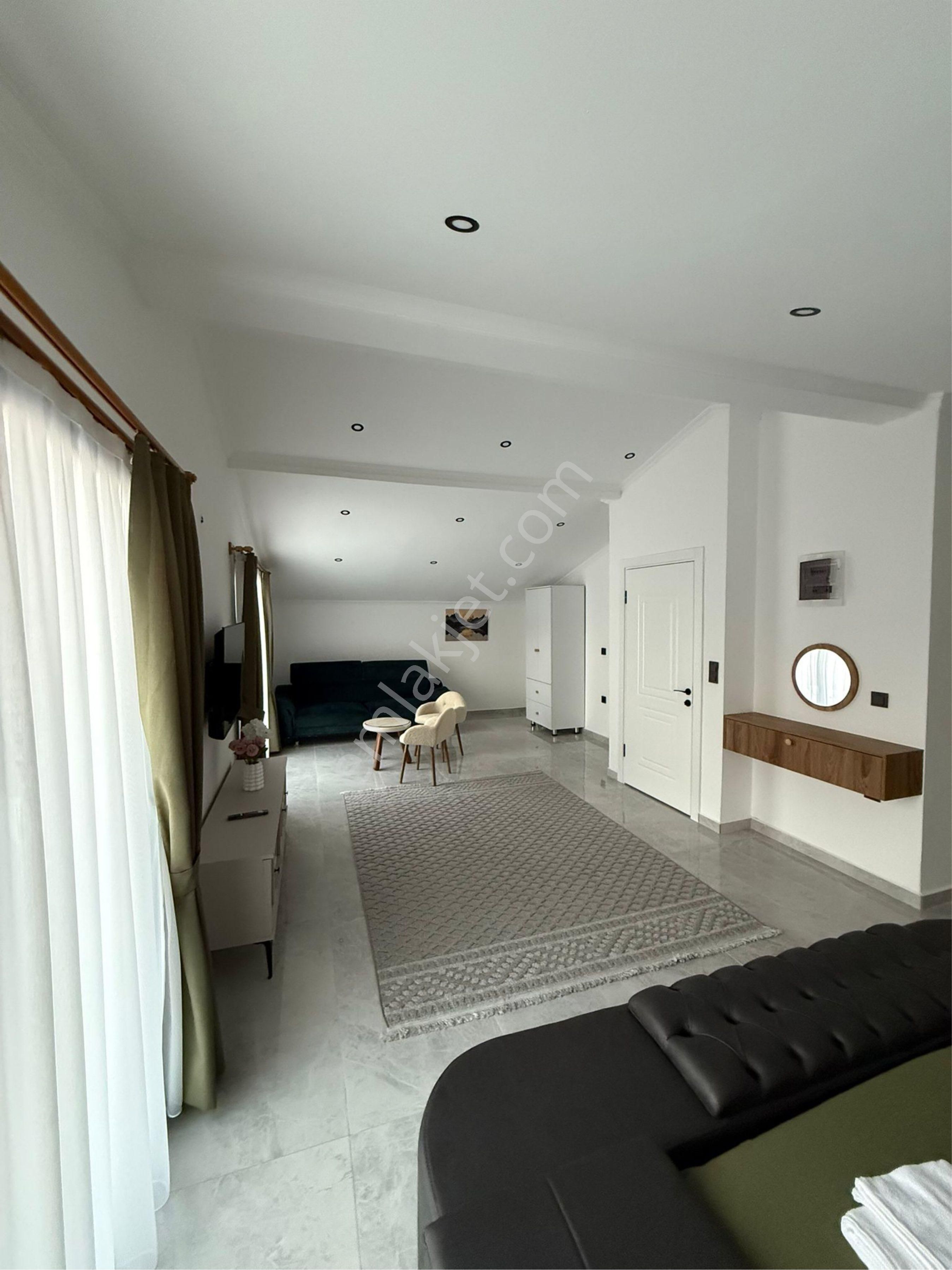 İncirköy’de 3+1 Mustakil Havuzlu Eşyalı Villa Satılık - Görsel 12