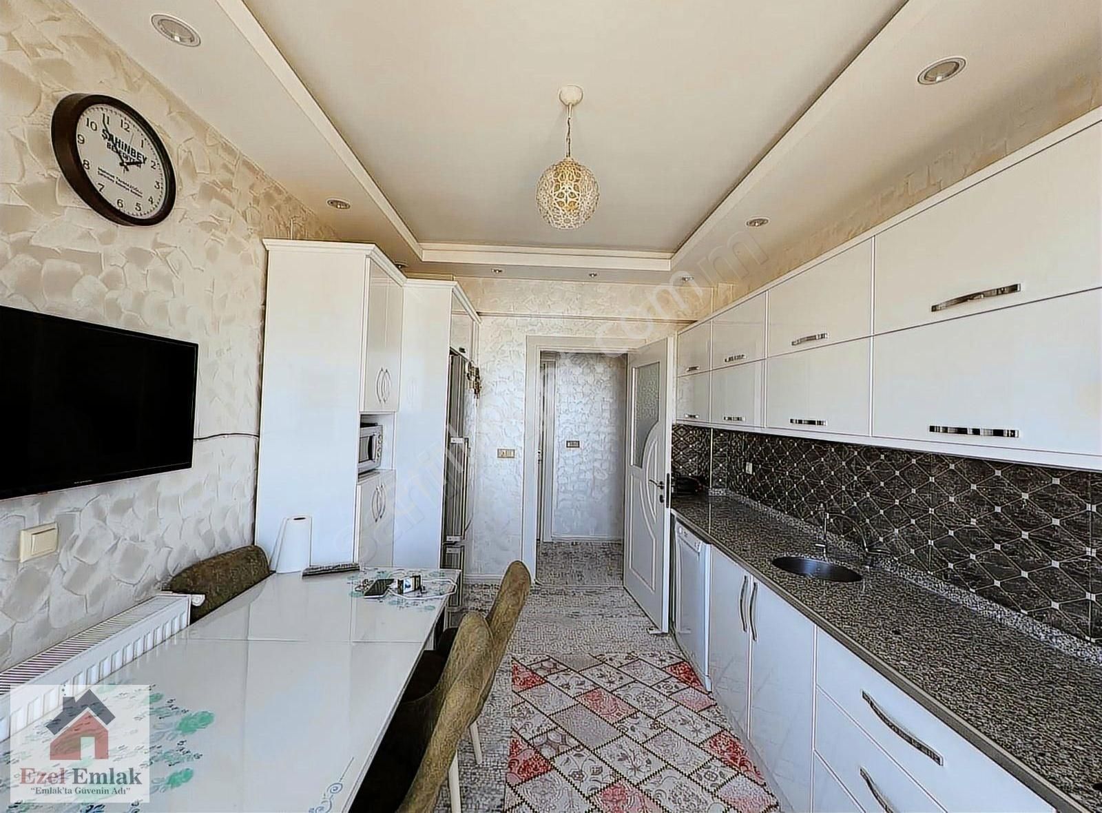 Ezel Emlaktan Şahintepe De Satılık Bakımlı 2+1 Daire