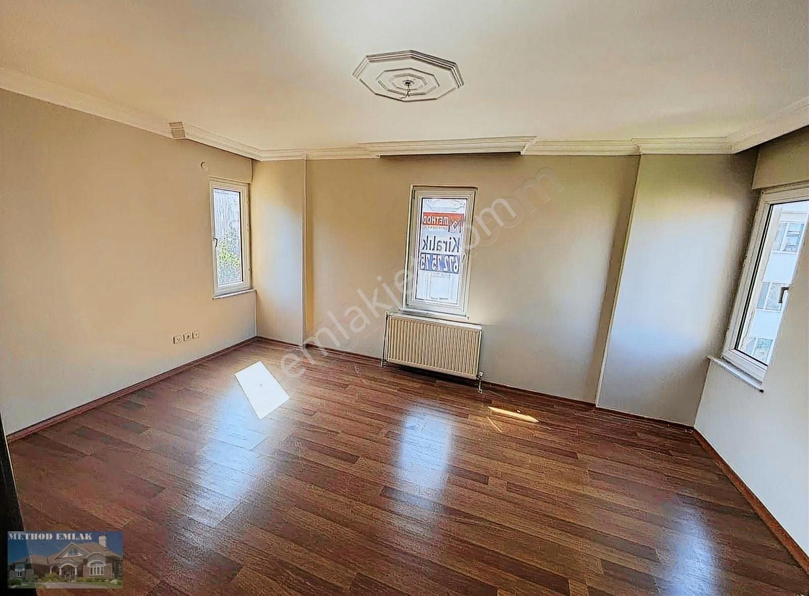 Bahçeşehir Esenkent'te Kiralık 3 + 1 Daire