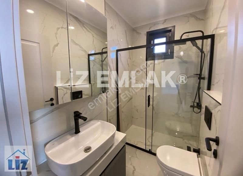 Şaşkınbakkal Sahil Tarafında Balkon Deniz Manzaralı 135m2. 3+1 - Görsel 12