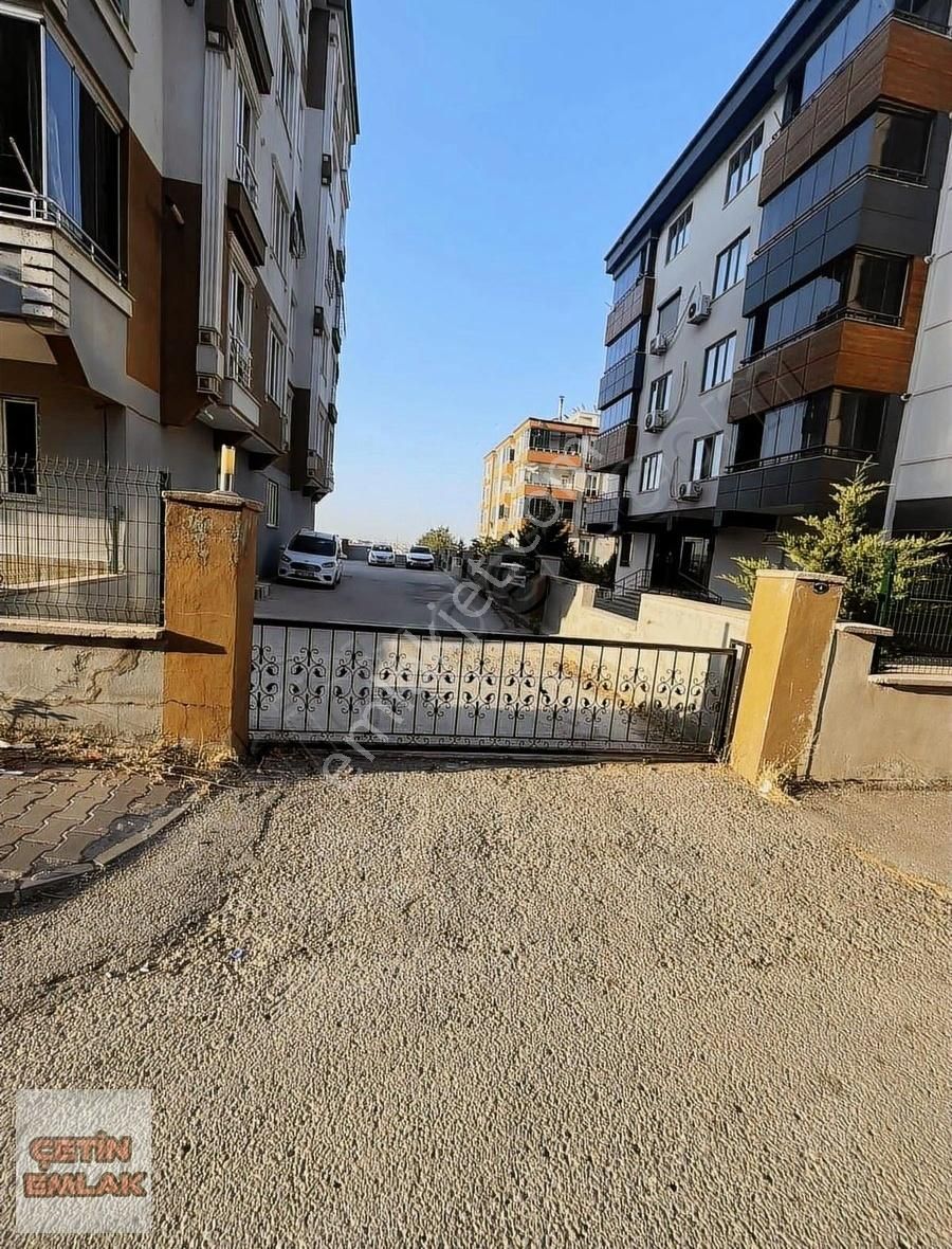 Ertuğrulgazi Muhtarlık Yanı Ara Kat 2+1 Daire