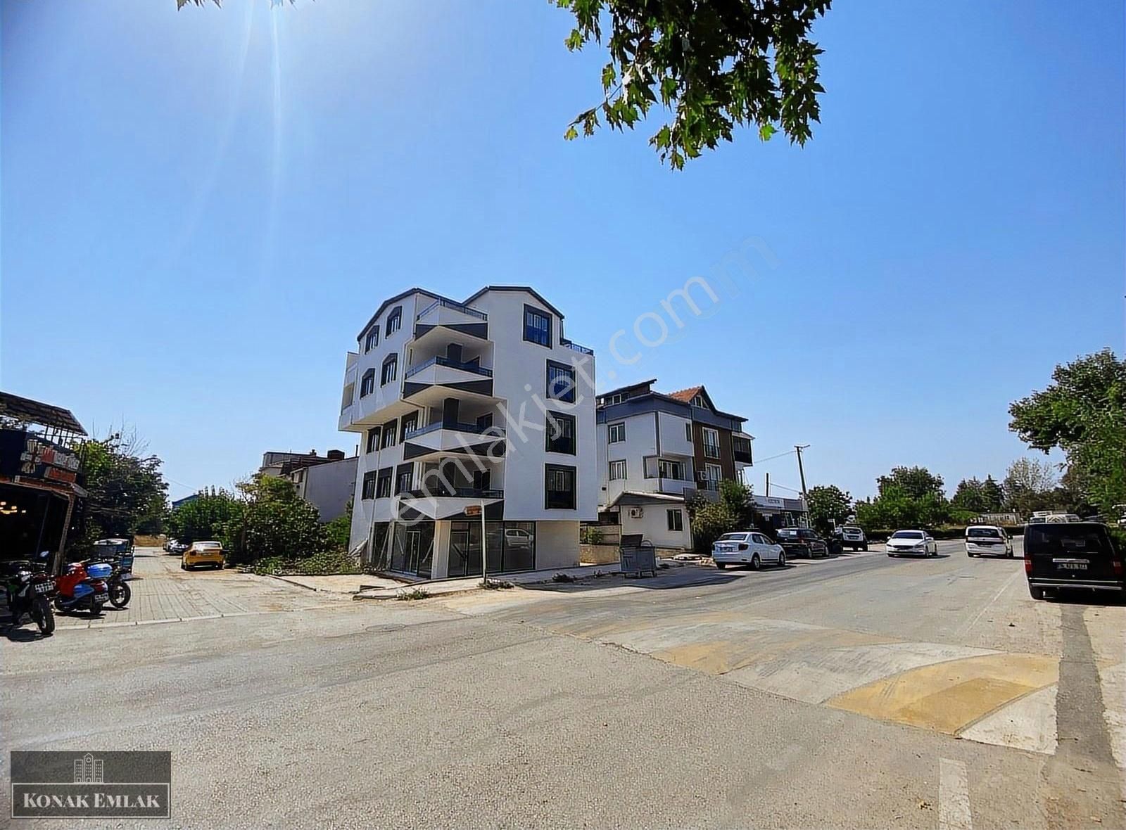 Akçalarda Yol Üzeri 3+1 Sıfır Satılık Daire - Görsel 17