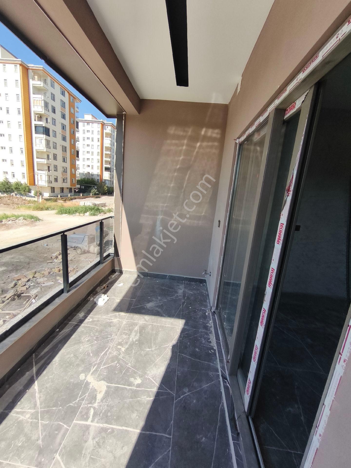 Kılıç Emlaktan Mehmetçik'te Çevre Yolu Üzerinde Qatar City De Acill Satılık 3+1 Sıfır Daire - Görsel 8
