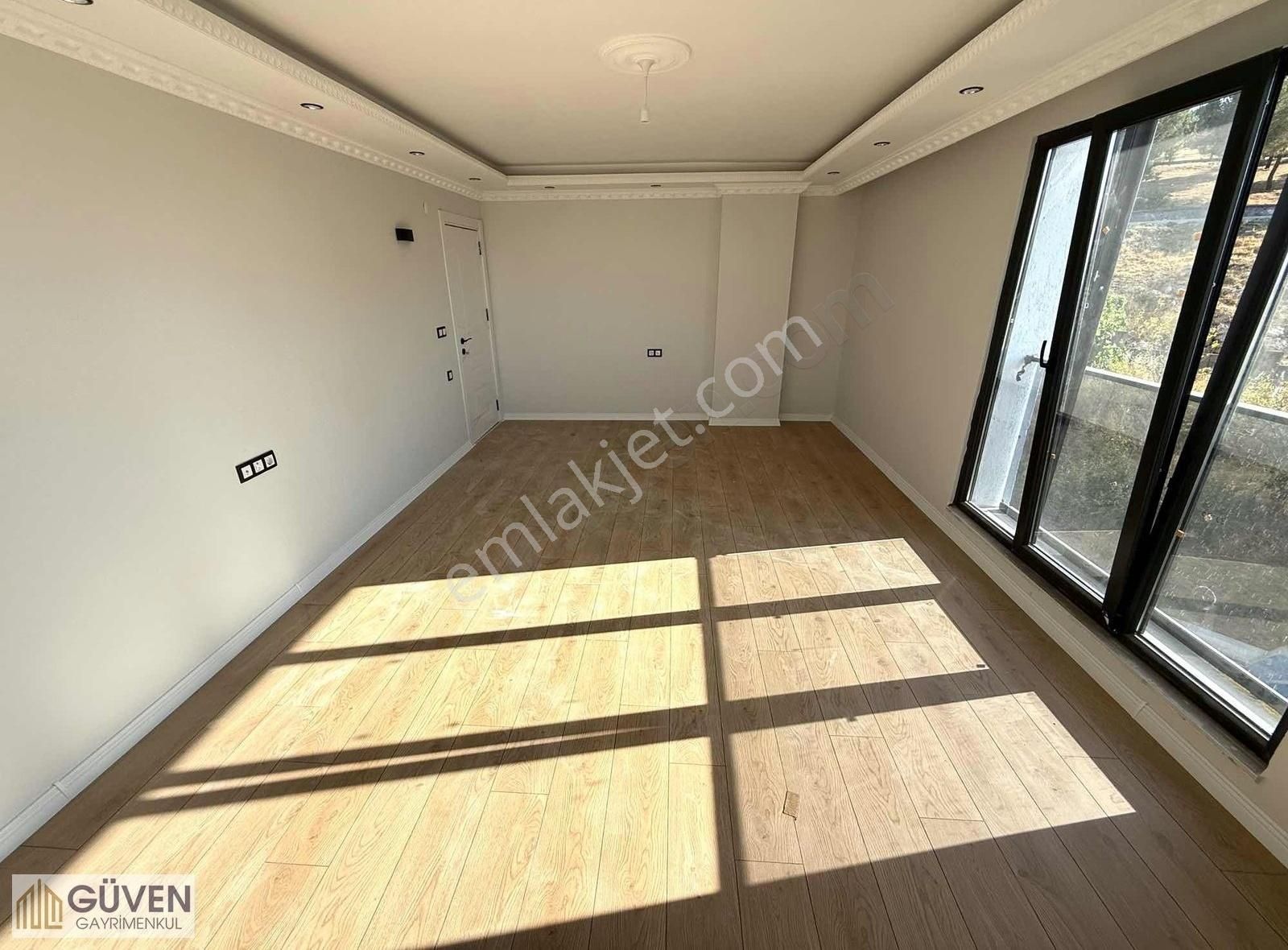 Aşık Veysel Cad Dibinde 4+1 Yerden Isıt. Lüks Çatı Dublexi - Görsel 8