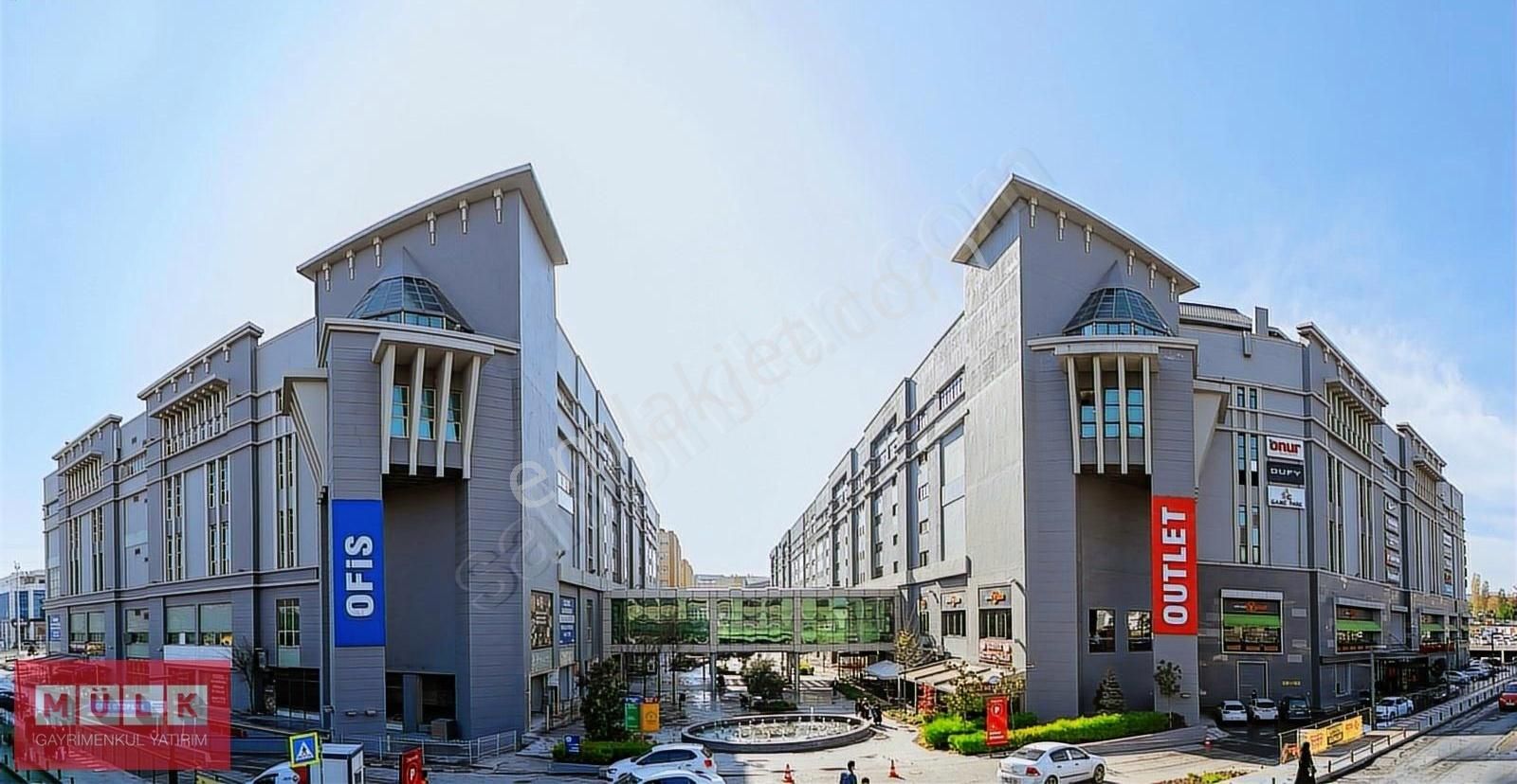 İkitellide Mülk Sahibin Den Deposite'de 162 M² Ofis