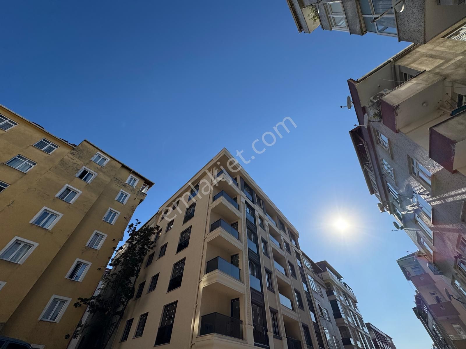 Bahçelievler Siyavuşpaşa'da Sıfır Binada 3+1 110m2 3.kat Daire