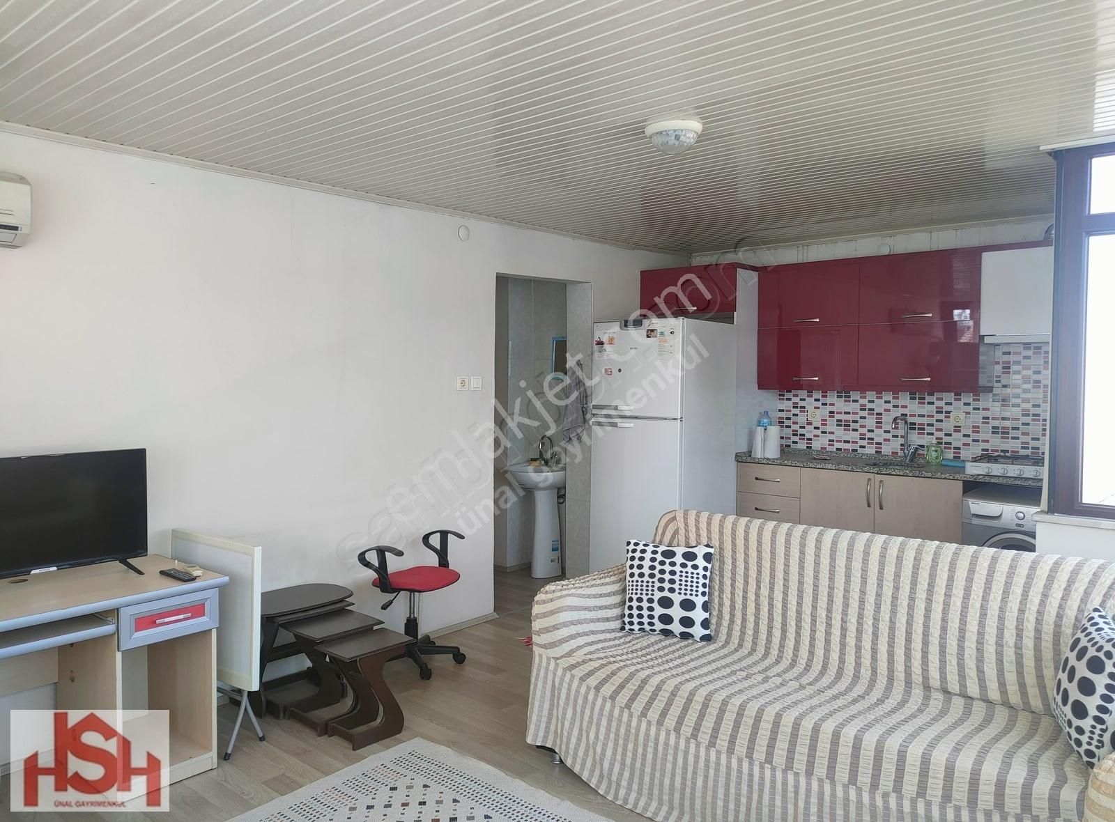 İnönü Mah 1+1 Kiralık Eşyalı Yüksek Çatı Daire