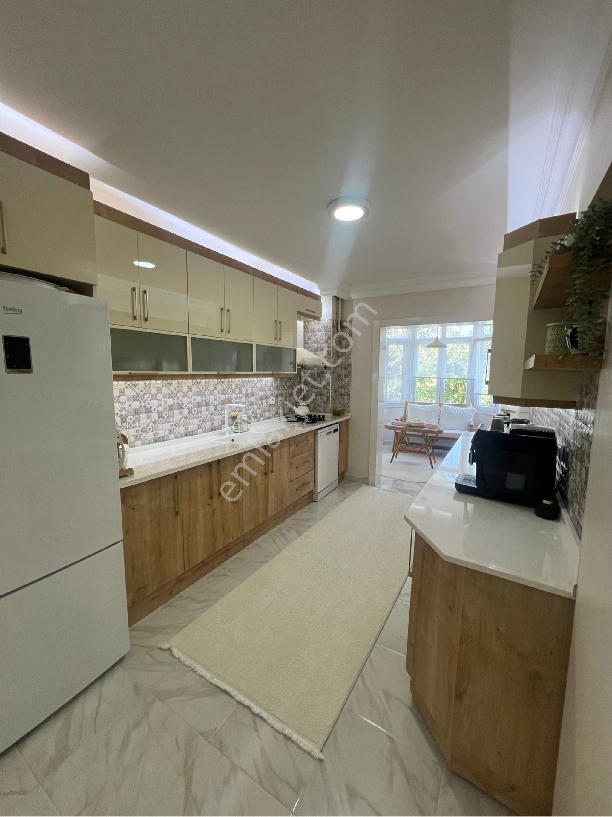Acil! Satılık Gürpınarda Kelepir Full Tadilatlı, Hemen Taşınmalık 3+1 Daire