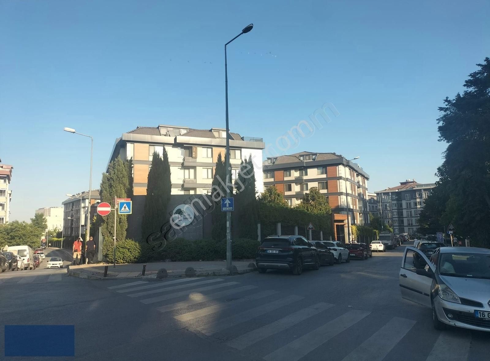 Bakırköy İncirli Konakları Havuz Manzaralı Kiralık (3+1) Daire