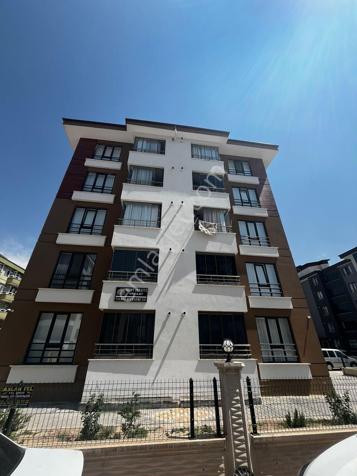 Güneren Gayrimenkul'den Akşemsettin Mh'de Satılık 3+1 Daire