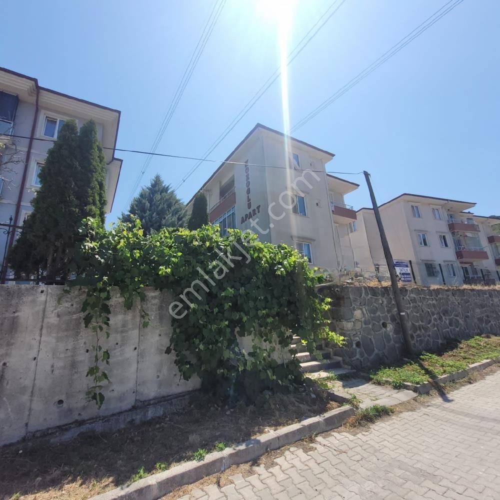 Serdivan Kemalpaşa Mahallesinde Eşyalı 2+1 Kiralık Daire