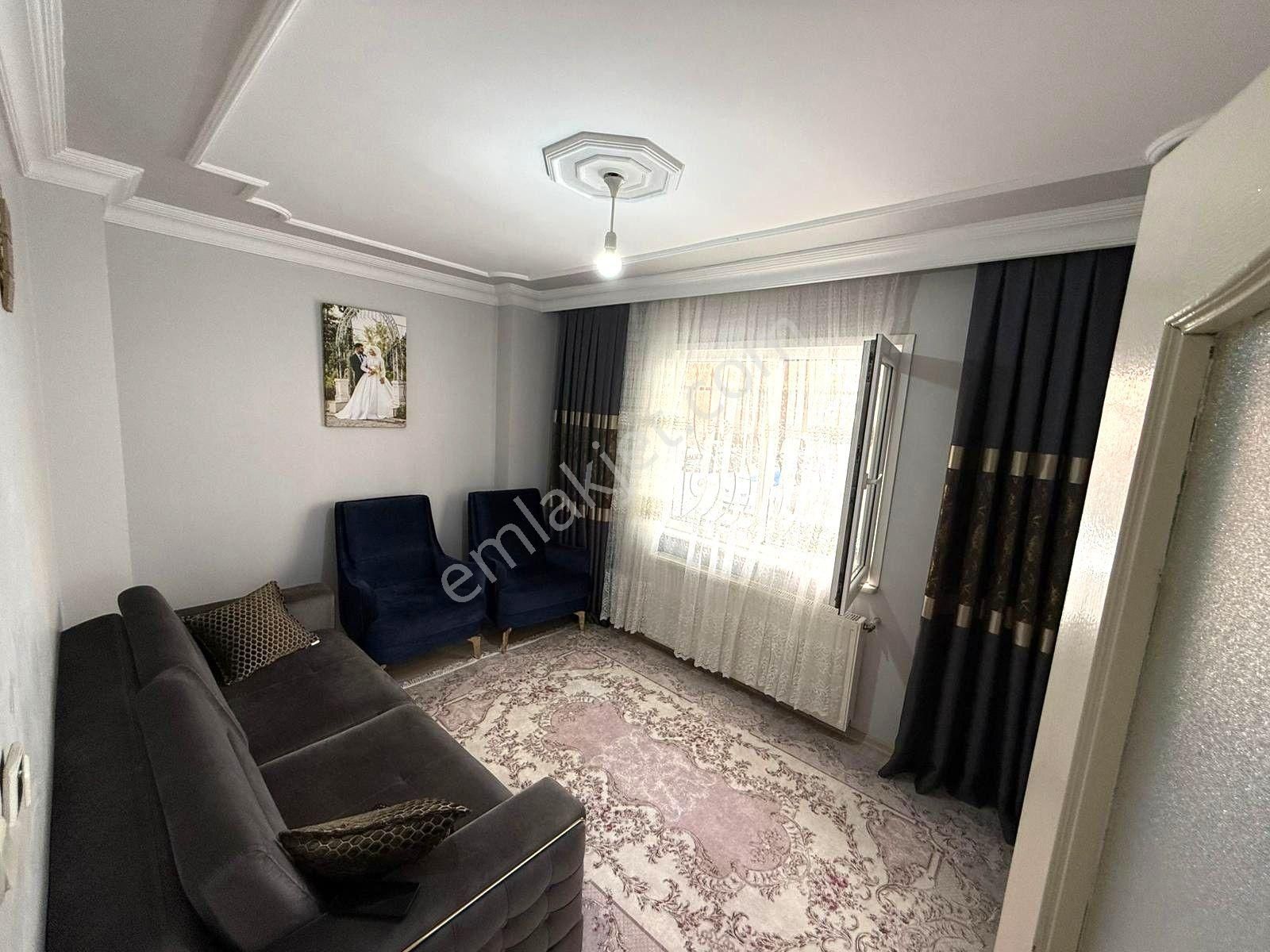 Home'dan Tranvaya Cephe Satılık 90m² 2+1 Yüksek Giriş Daire Acil