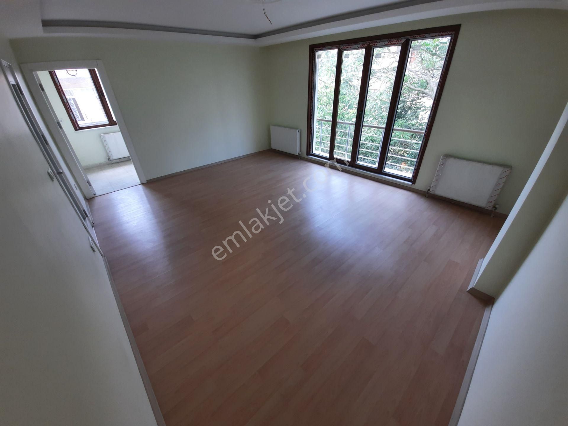 Genç Binada Bağlarbaşı Metroya 10 Dk 3+1 110 M2 Dublex Daire