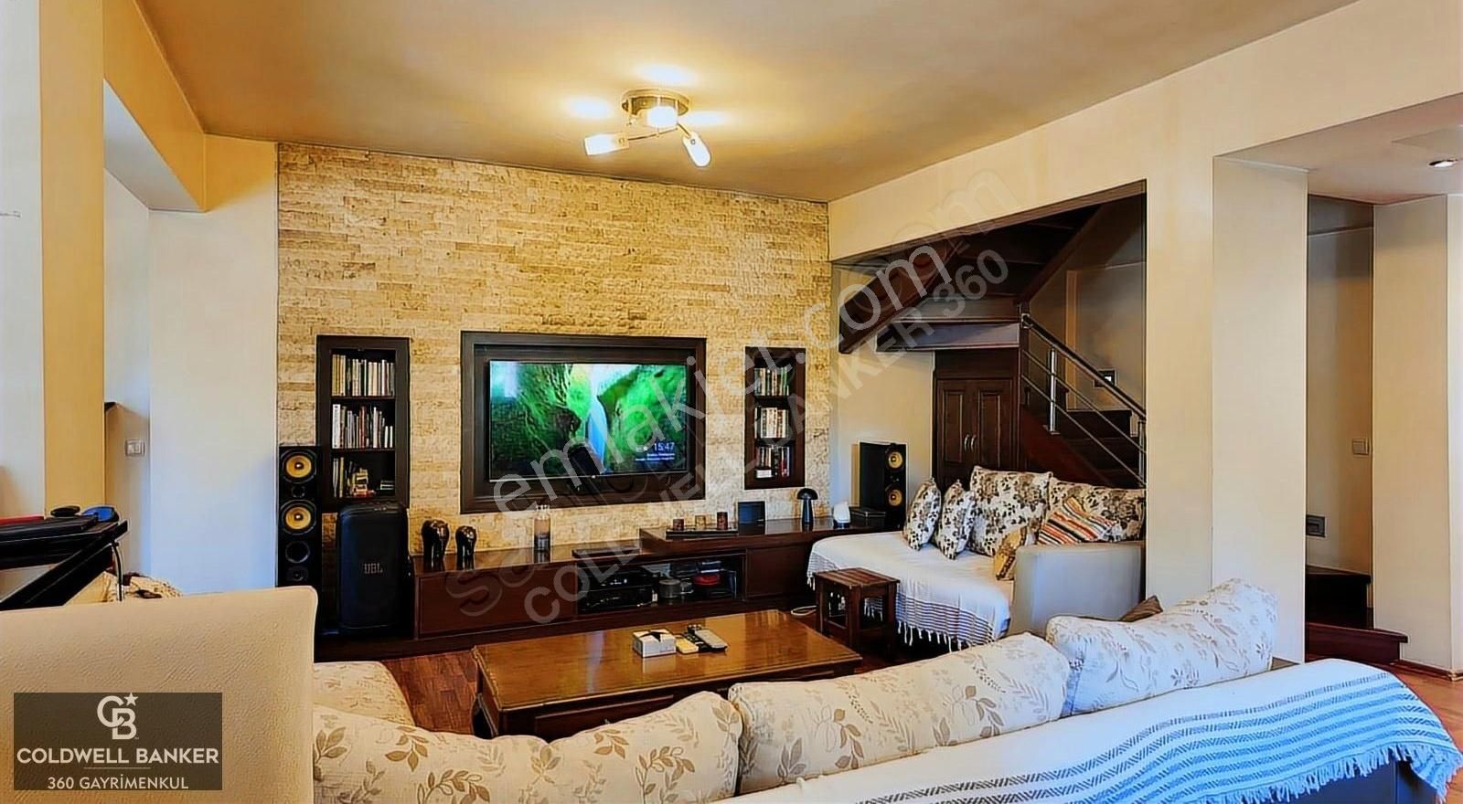 Forum Bornova'ya Yürüme Mesafesinde 4+1 Tripleks Müstakil Villa - Görsel 4