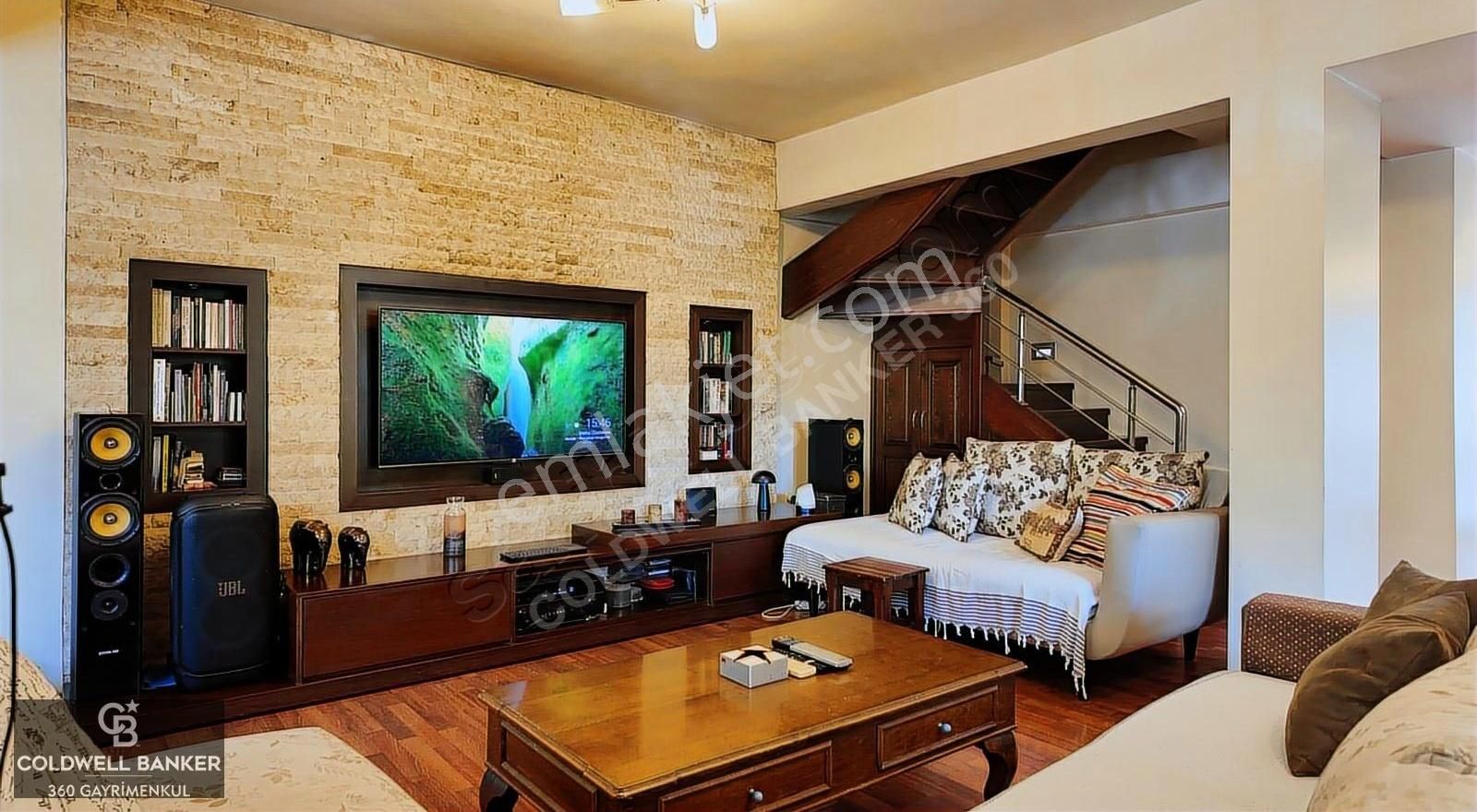 Forum Bornova'ya Yürüme Mesafesinde 4+1 Tripleks Müstakil Villa - Görsel 5