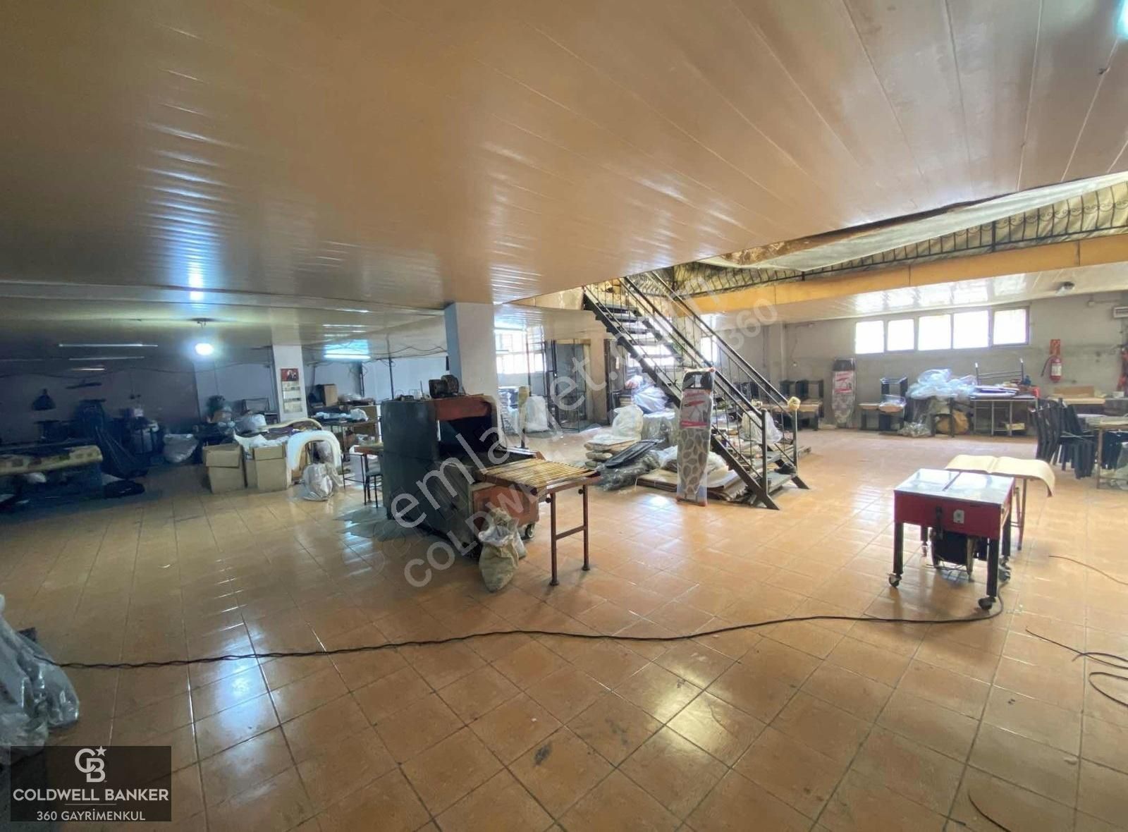 Cb360- Karabağlar 1.750m2 Kapalı Komple Bina İmalathane - Görsel 6