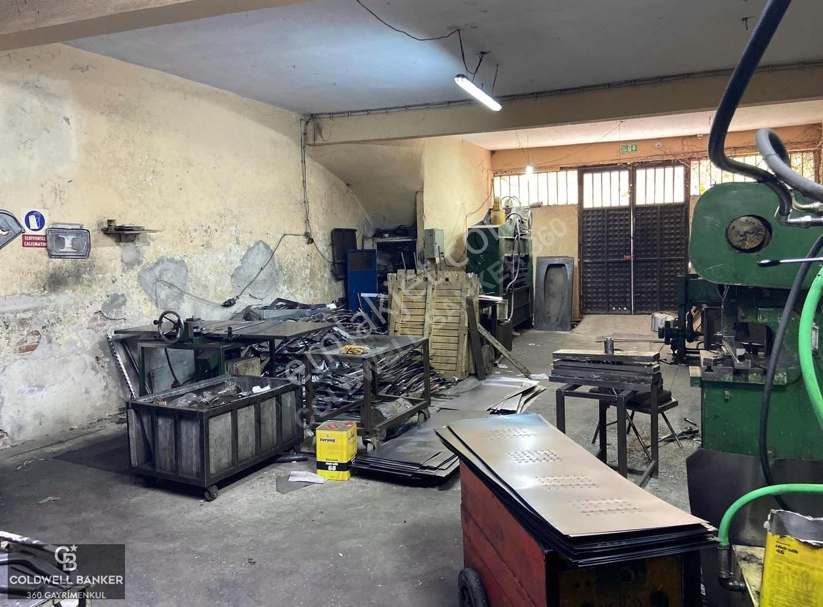 Cb360- Karabağlar 1.750m2 Kapalı Komple Bina İmalathane - Görsel 4