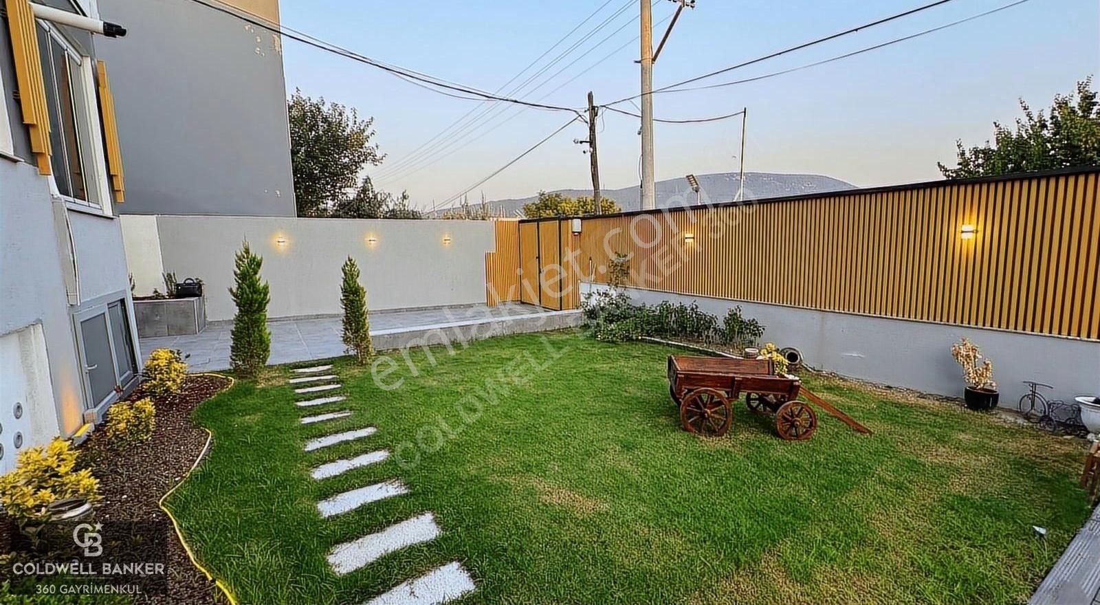 Urla Kalabak'ta 550m2 Doğayla İç İçe Full Eşyalı Villa - Görsel 15