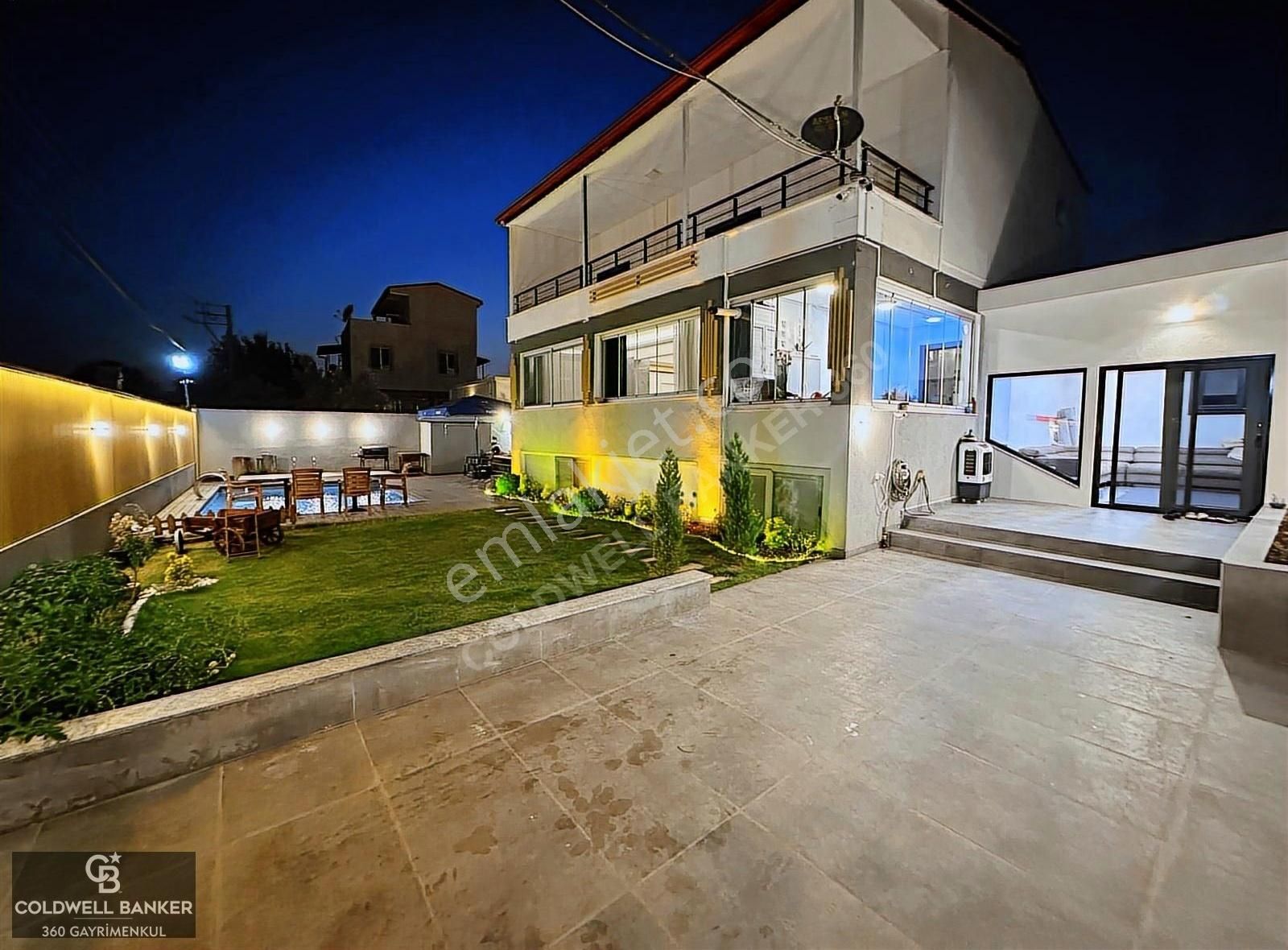 Urla Kalabak'ta 550m2 Doğayla İç İçe Full Eşyalı Villa - Görsel 2