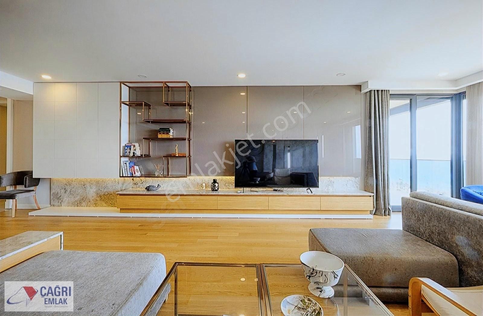 Çağrı Emlak'tan Konyaaltında Denize Sıfır Lüks 4+1 Satılık Daire - Görsel 5