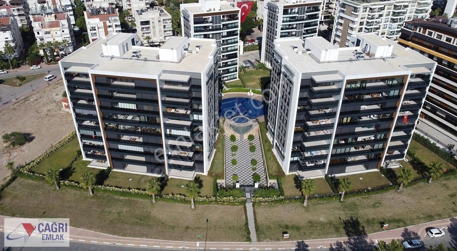 Çağrı Emlak'tan Konyaaltında Denize Sıfır Lüks 4+1 Satılık Daire - Görsel 3