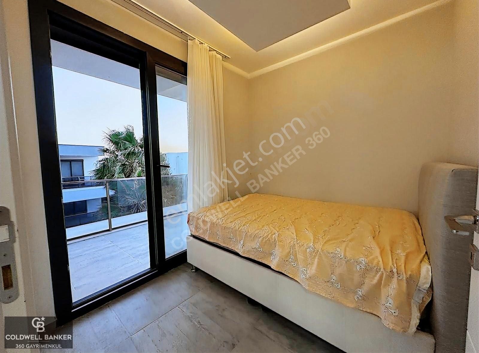 Çeşme Ildır'da Havuzlu Site İçerisinde 3+1 Satılık Villa - Görsel 2