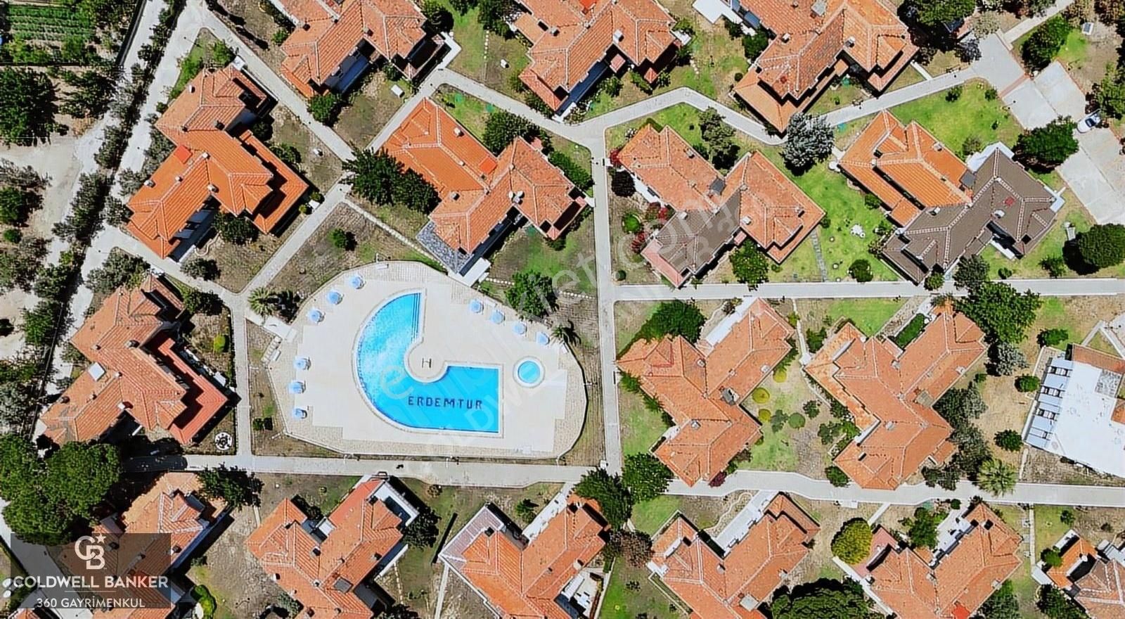 Seferihisar Ürkmez'de Erdem-tur Sitesi'nde Satılık 3+1 Villa - Görsel 12