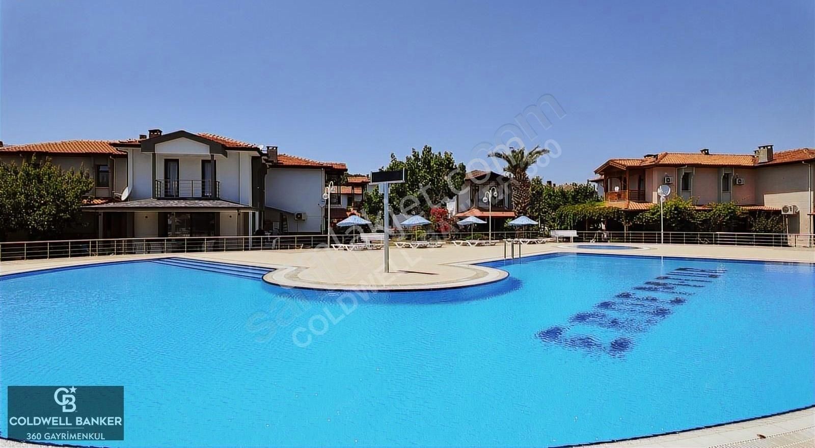 Seferihisar Ürkmez'de Erdem-tur Sitesi'nde Satılık 3+1 Villa - Görsel 27