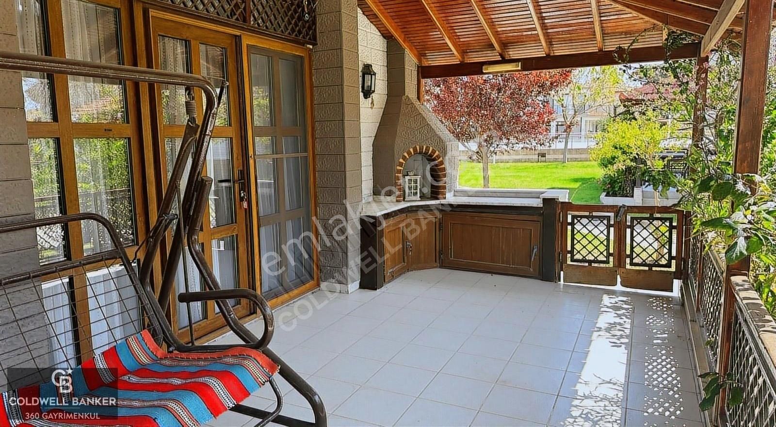 Seferihisar Ürkmez'de Erdem-tur Sitesi'nde Satılık 3+1 Villa - Görsel 20