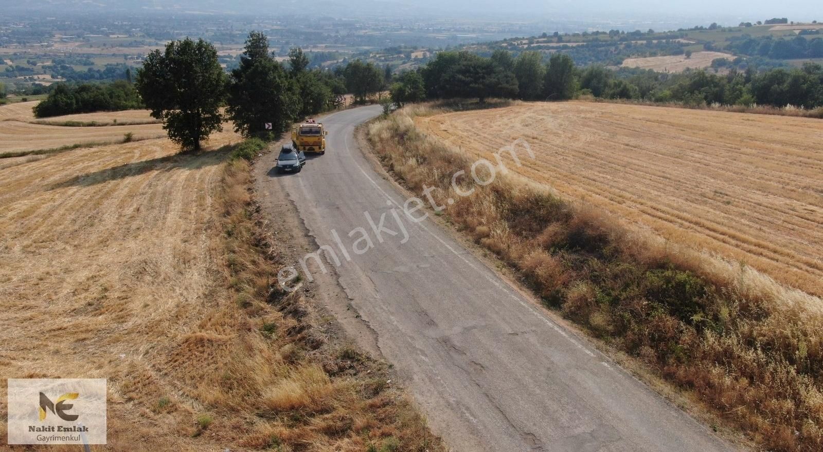 Asfalt'a 22m Cepheli Tel Örgülü 2333m2 Ceviz Bahçesi İnegöl 15dk - Görsel 5