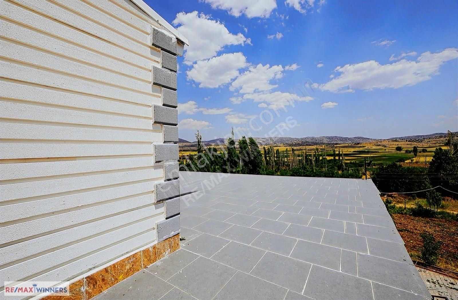 Korkuteli Taşkesiği 2128m2 Tarla Ve Özel Yapım İki Katlı Ev - Görsel 9