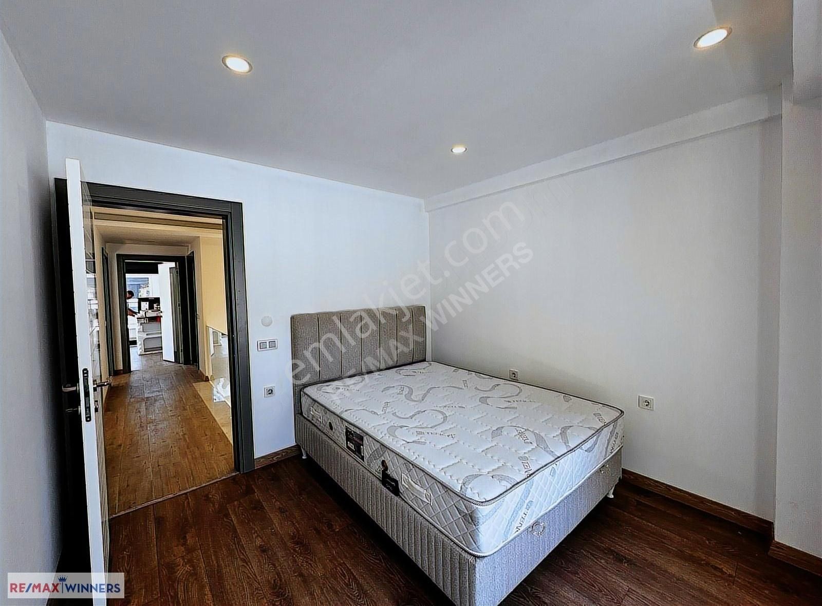 Kemer Merkezinde Dağ Manzaralı Müstakil Havuzlu Villa - Görsel 29