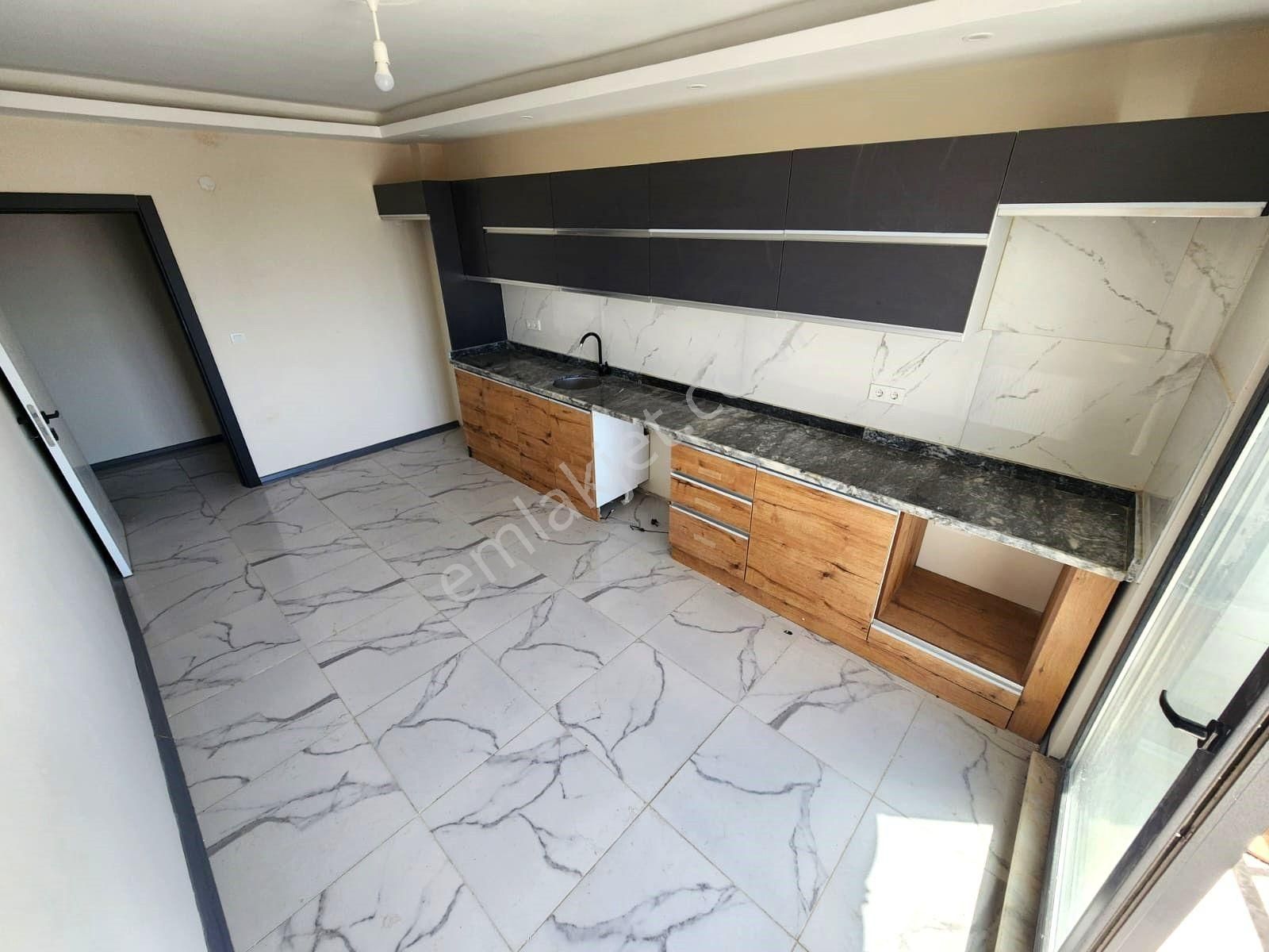 Yükselden Zeytinli'de Öncephe Ayrı Mutfaklı Ultra Geniş 3+1daire