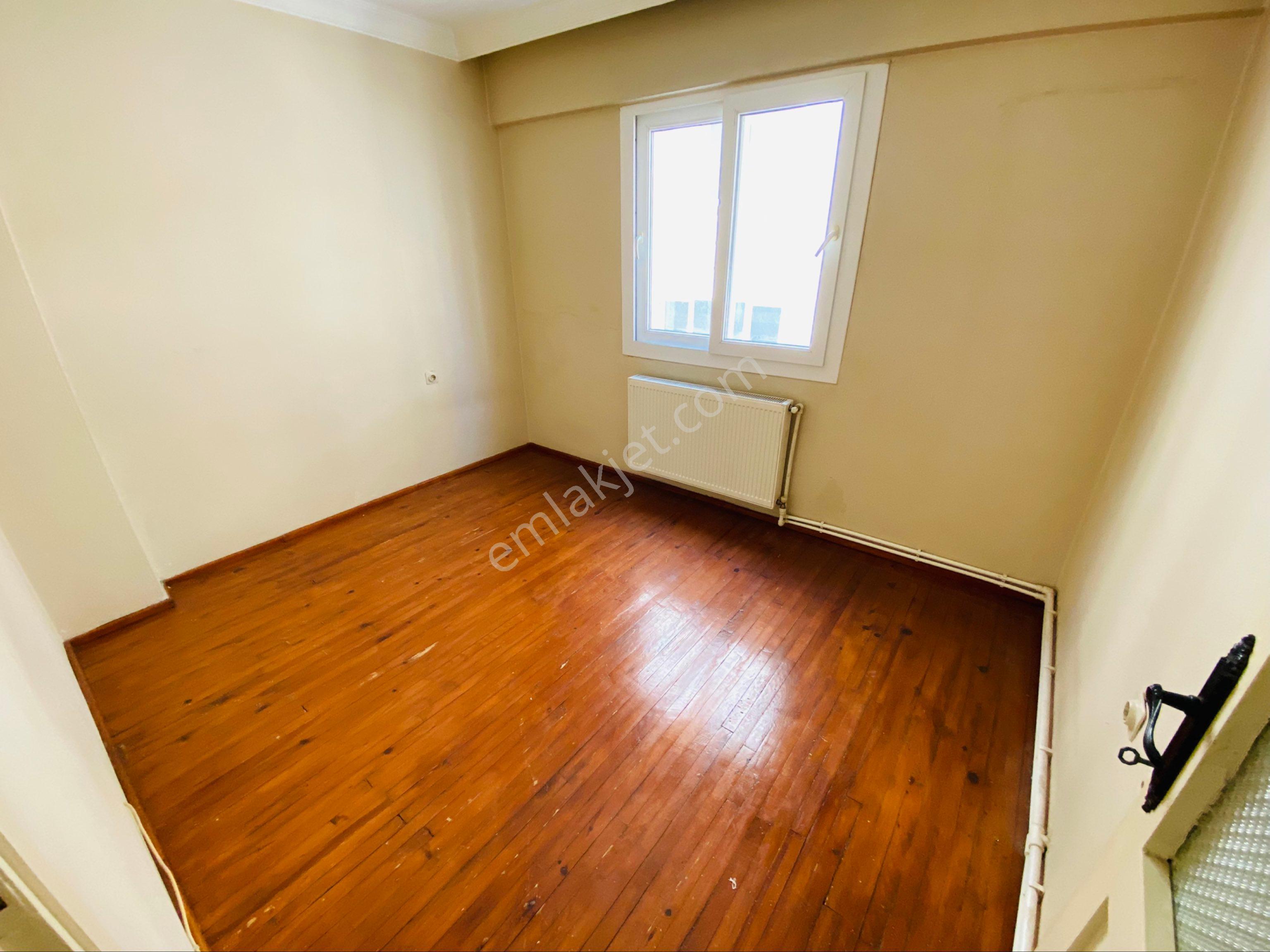 Betonyol Cadde Üzerinde Köşe Könumlu 3+1 120m2 Doğalgazlı Arakat Daire - Görsel 9