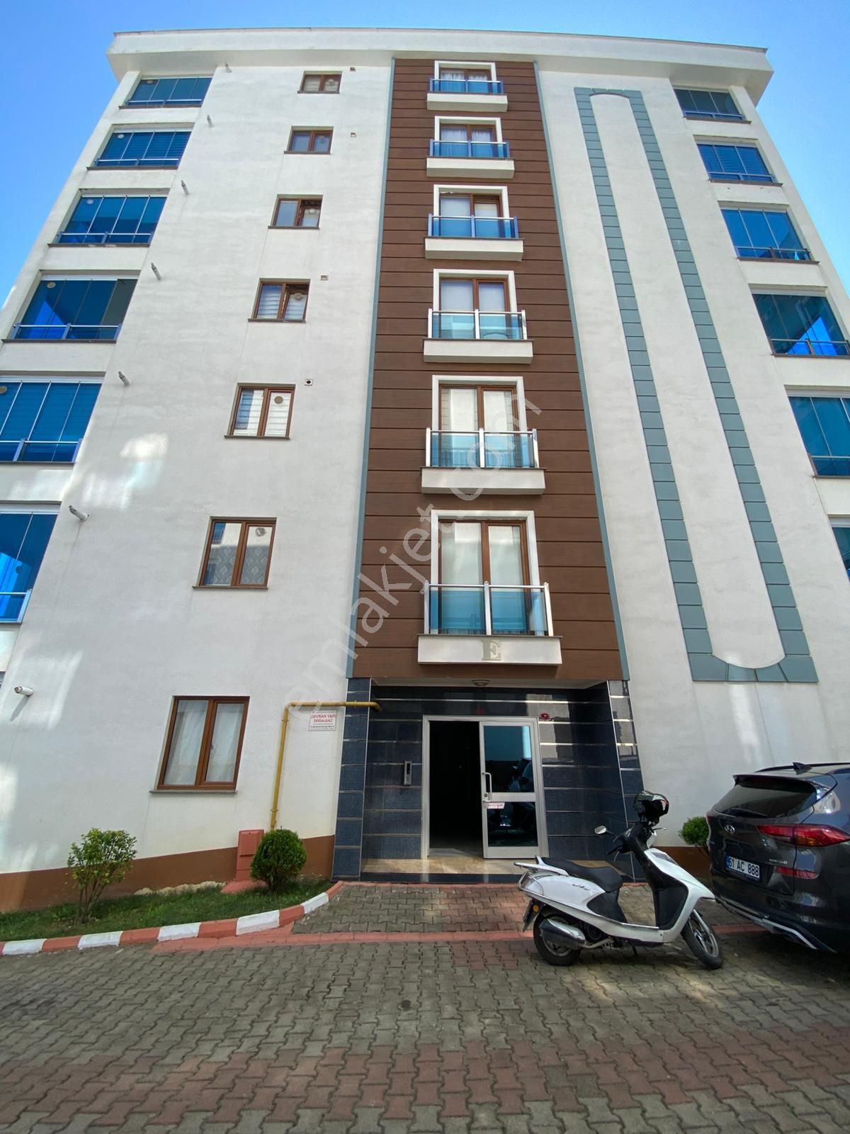 Trabzon Pelitli'de Kiralık 1+1 Daire